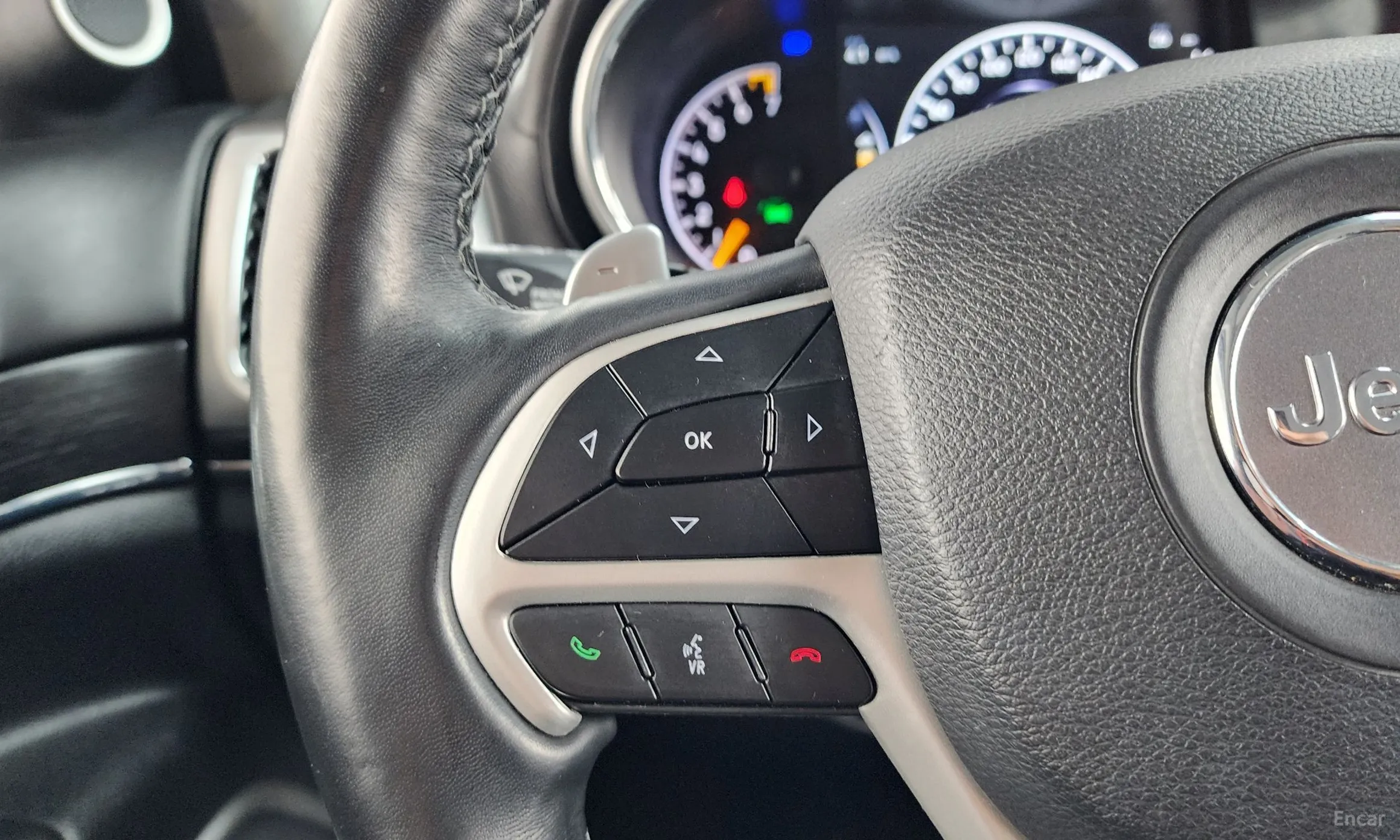 Jeep Grand Cherokee превью 17