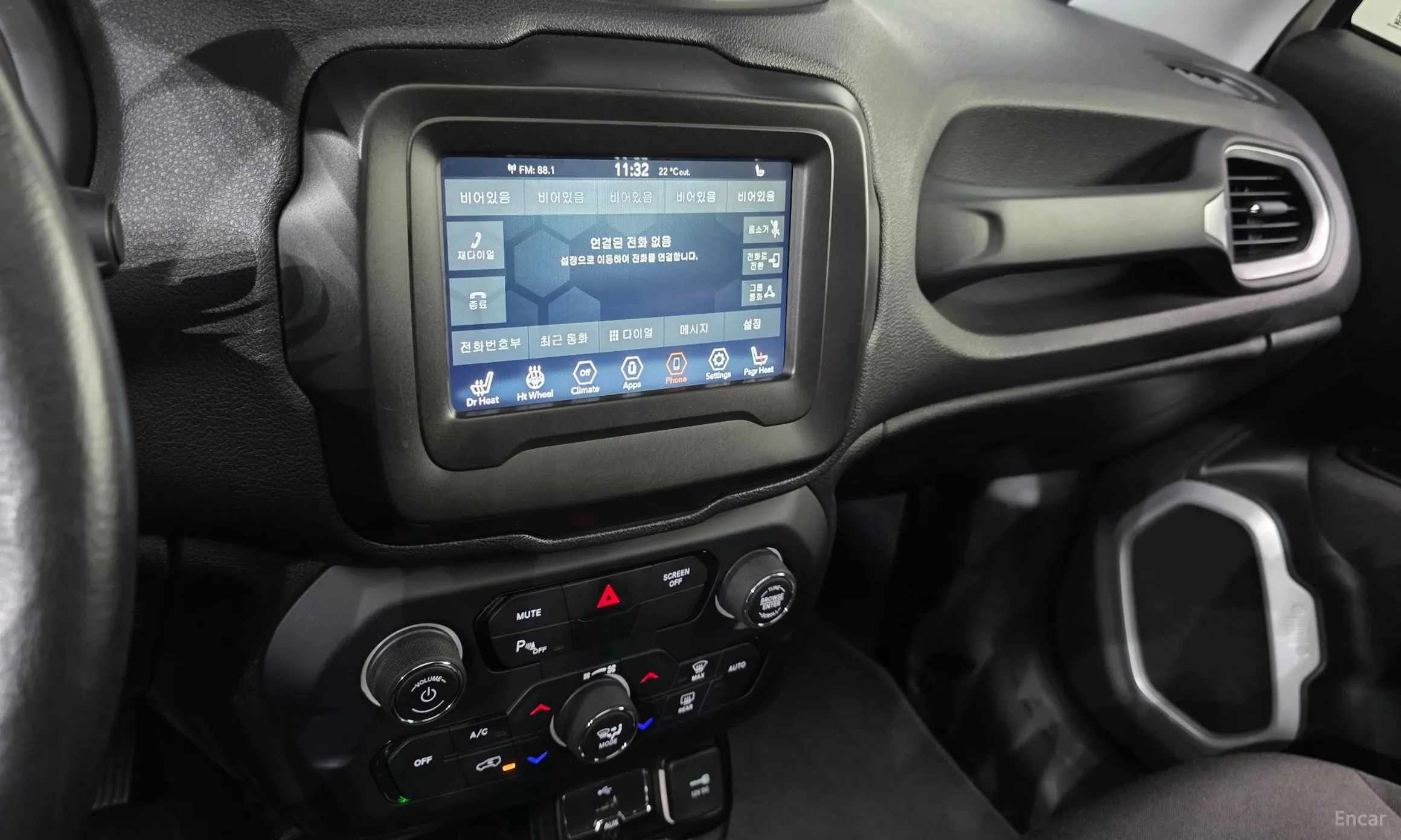 Jeep Renegade превью 15