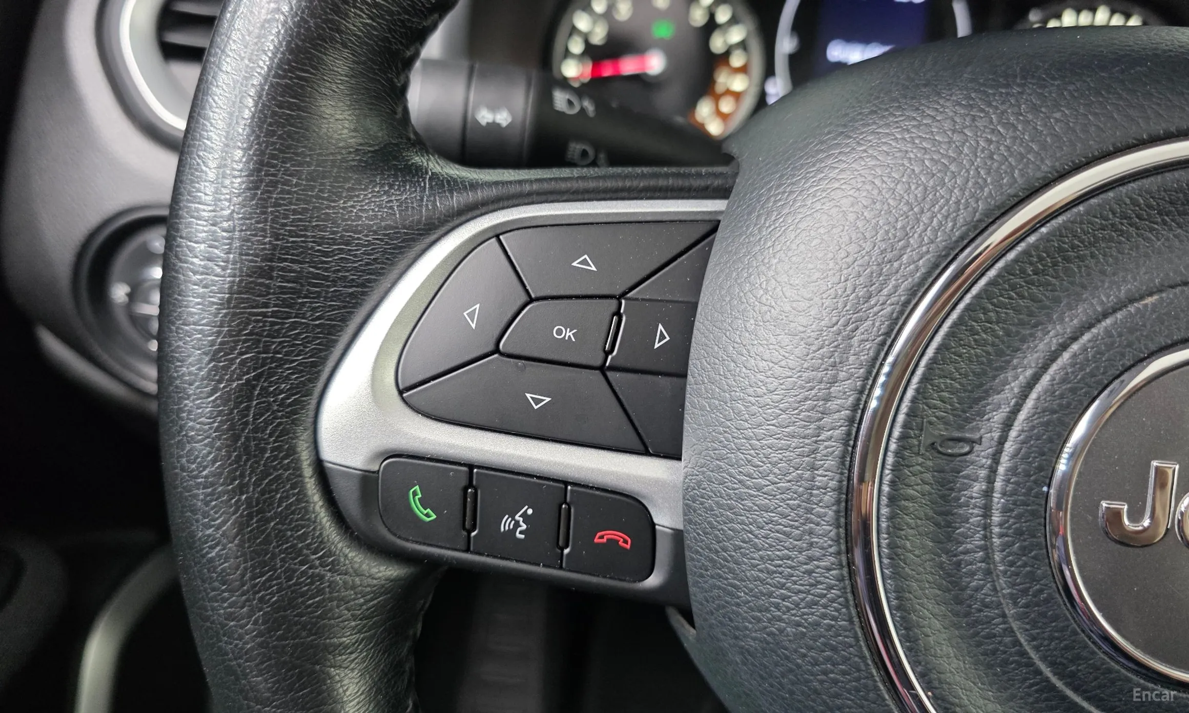 Jeep Renegade превью 19