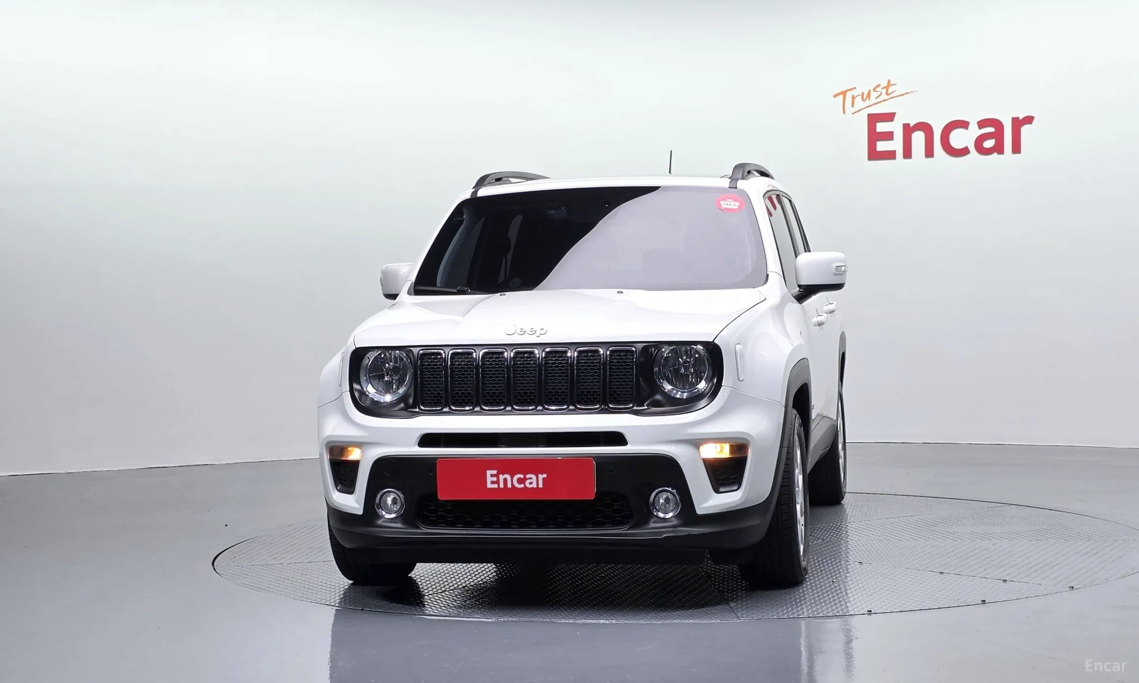 Jeep Renegade превью 3