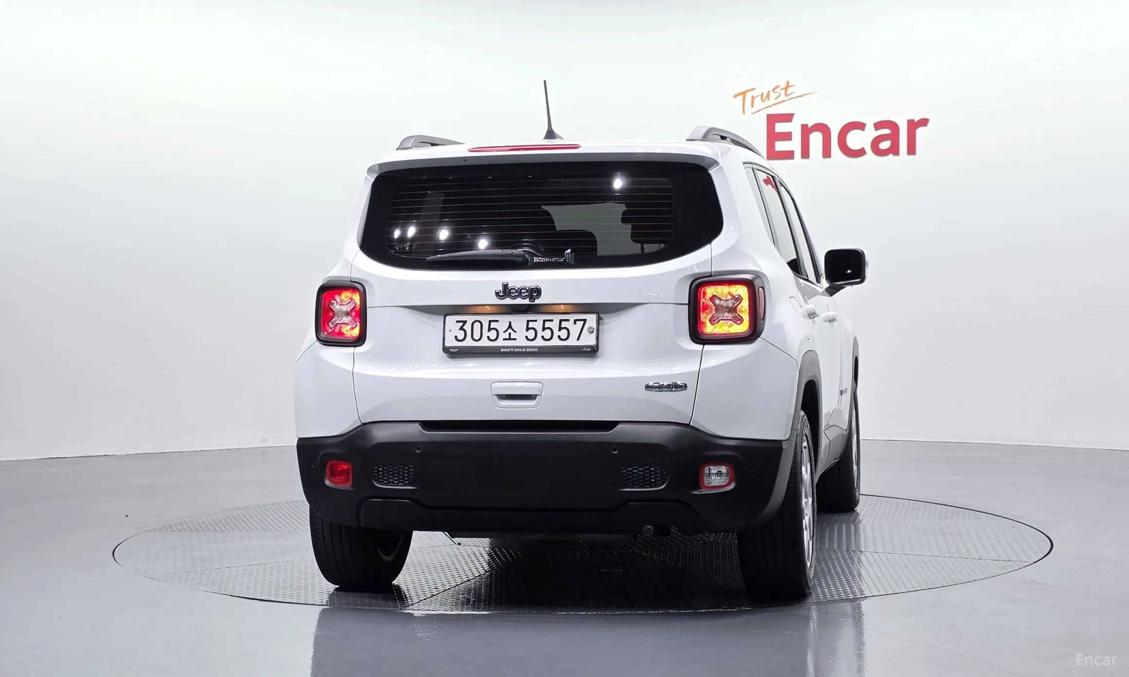 Jeep Renegade превью 4