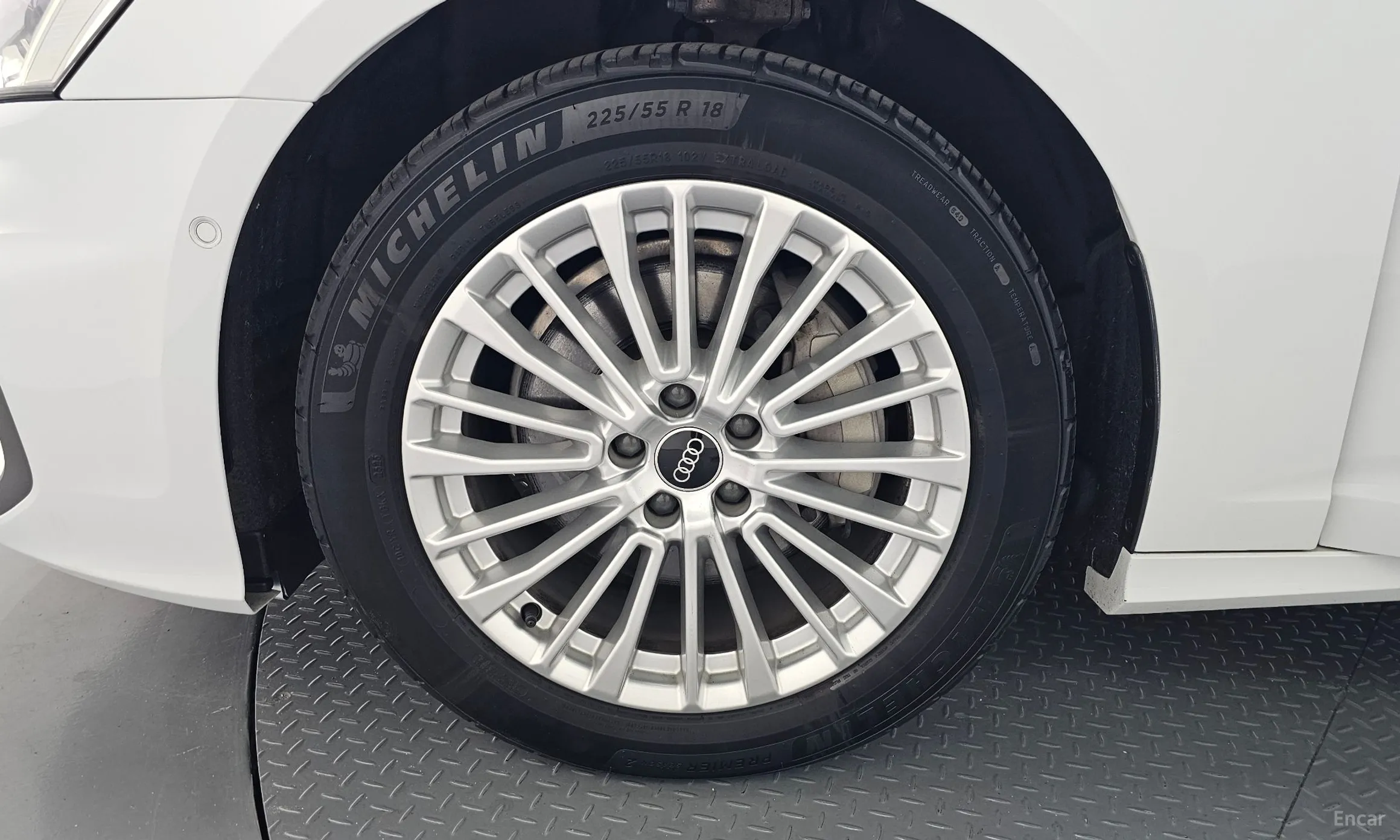 Audi A6 (C8) превью 5