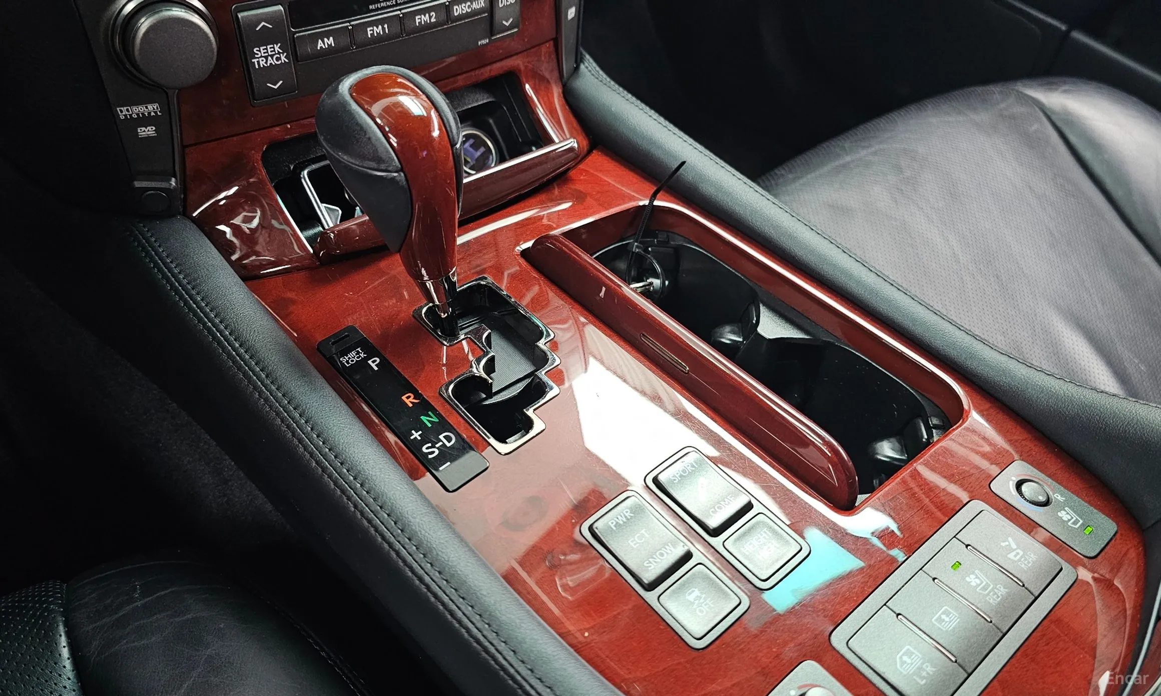 Lexus LS460 превью 9