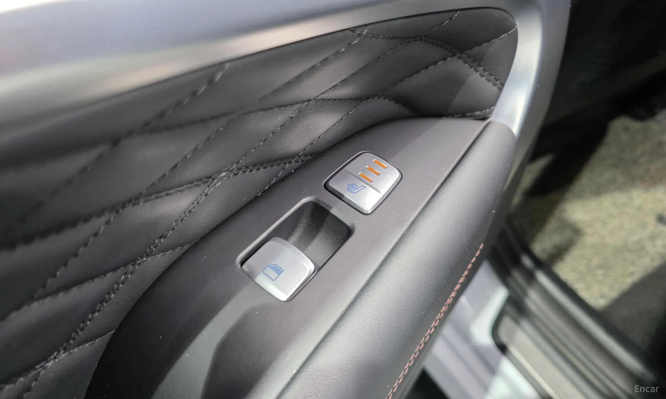 Genesis G70 превью 18