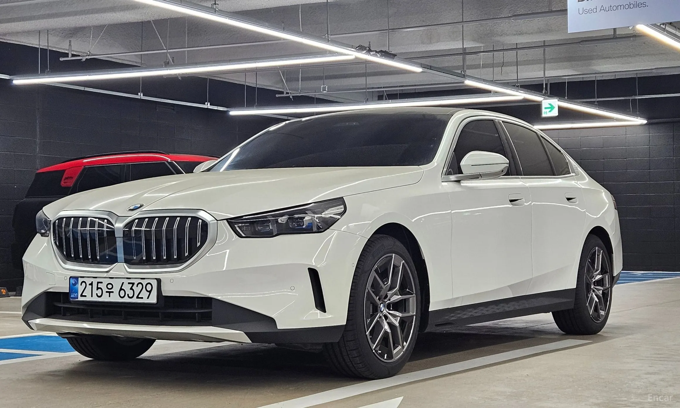 BMW 5 Series (G60)