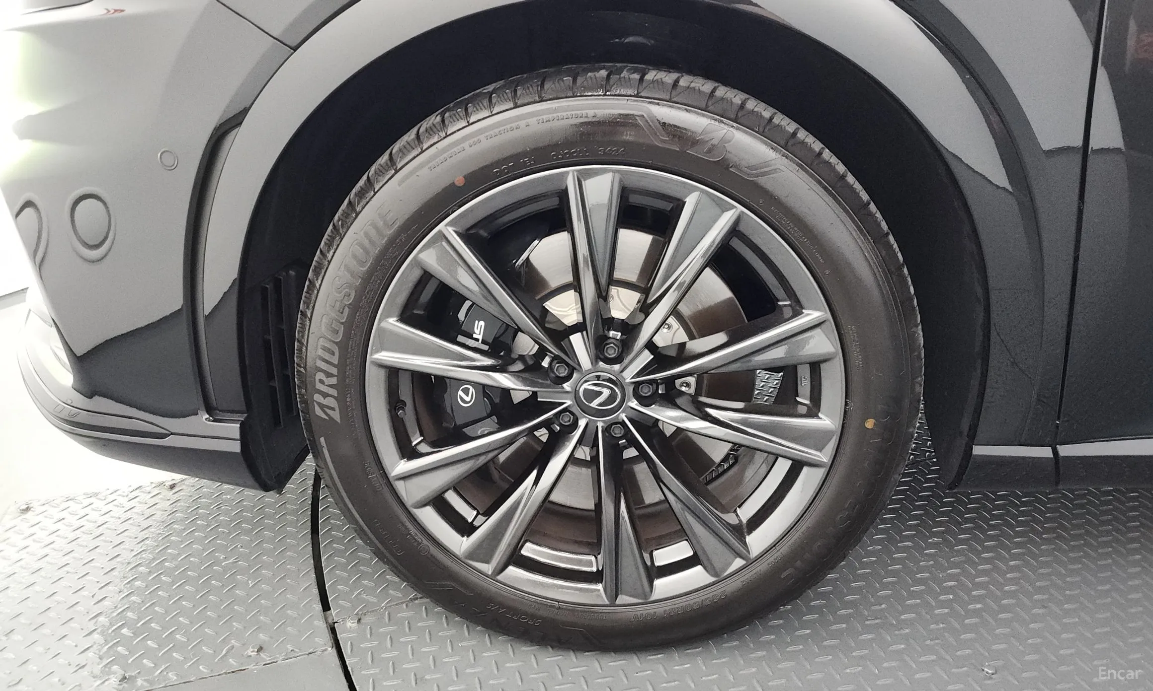 Lexus RX500h 5th Generation превью 5
