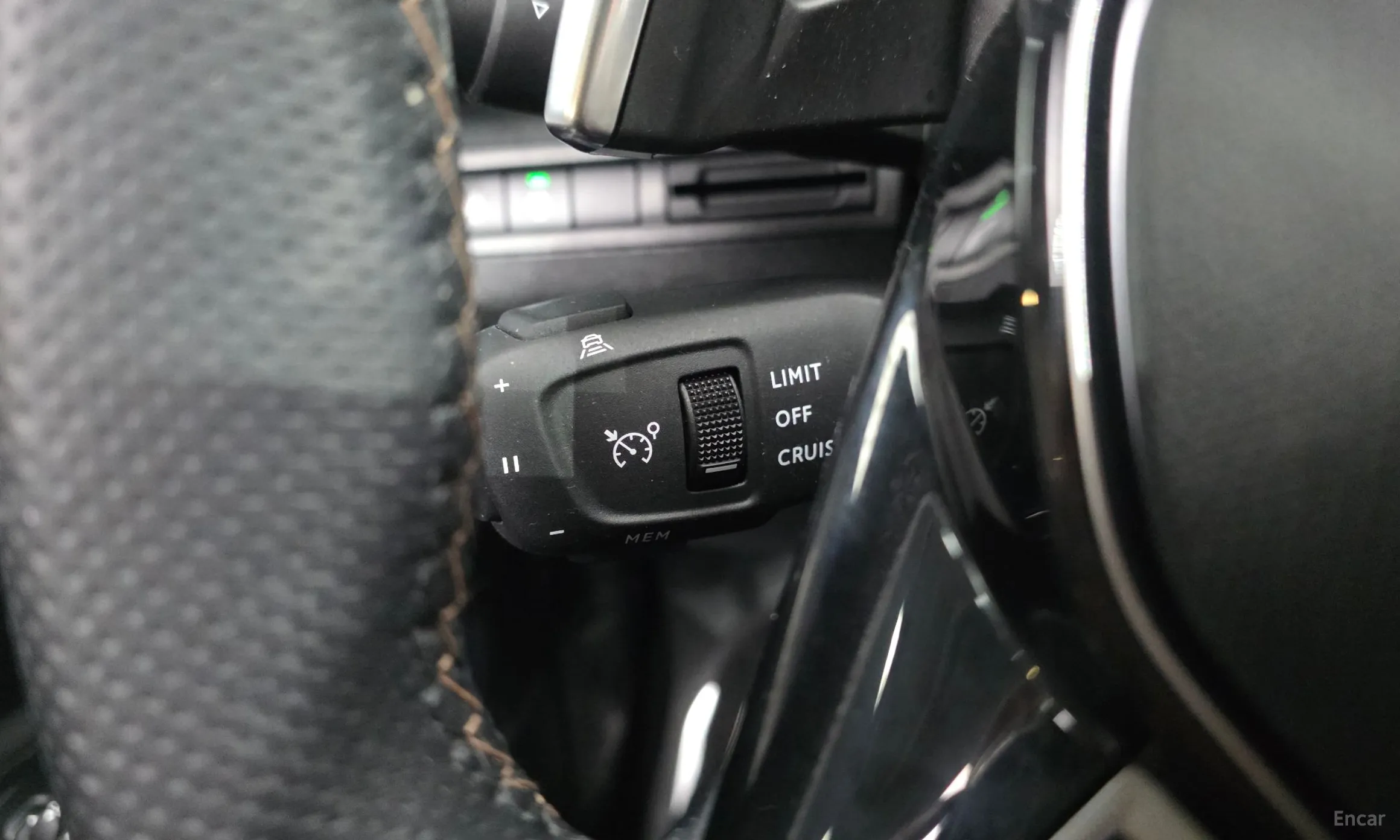 Peugeot 5008 2nd generation превью 19