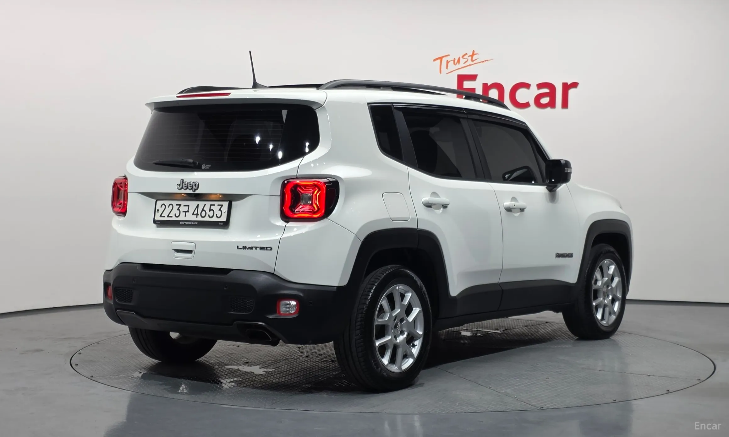 Jeep Renegade превью 2
