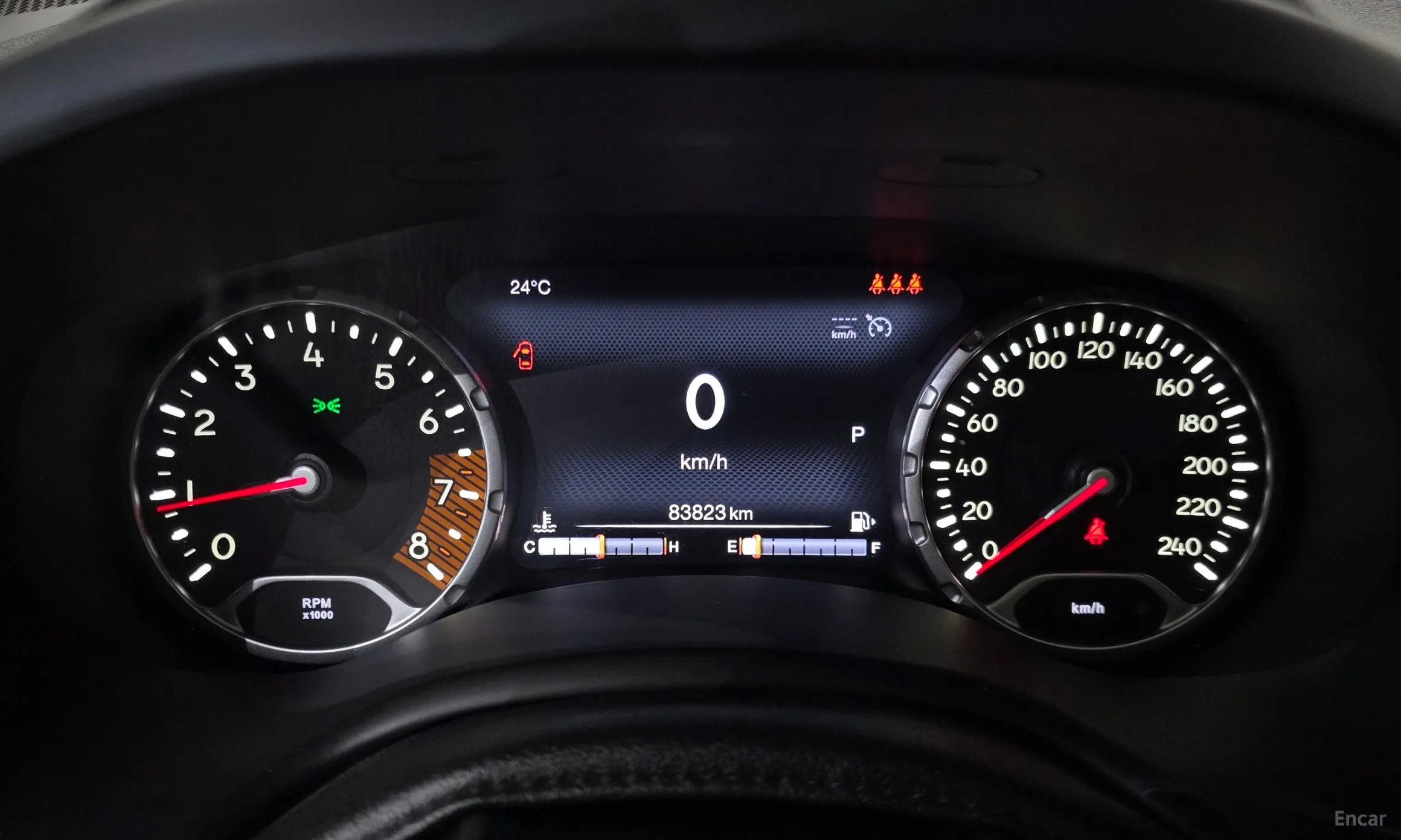 Jeep Renegade превью 8