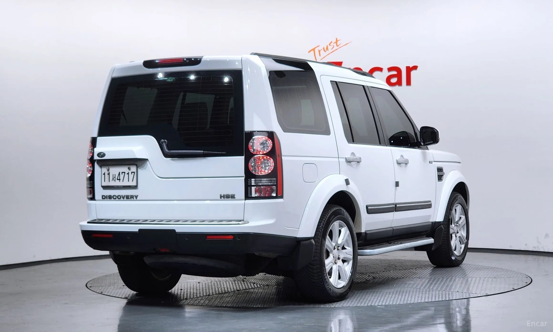 Land Rover Discovery 4 превью 2