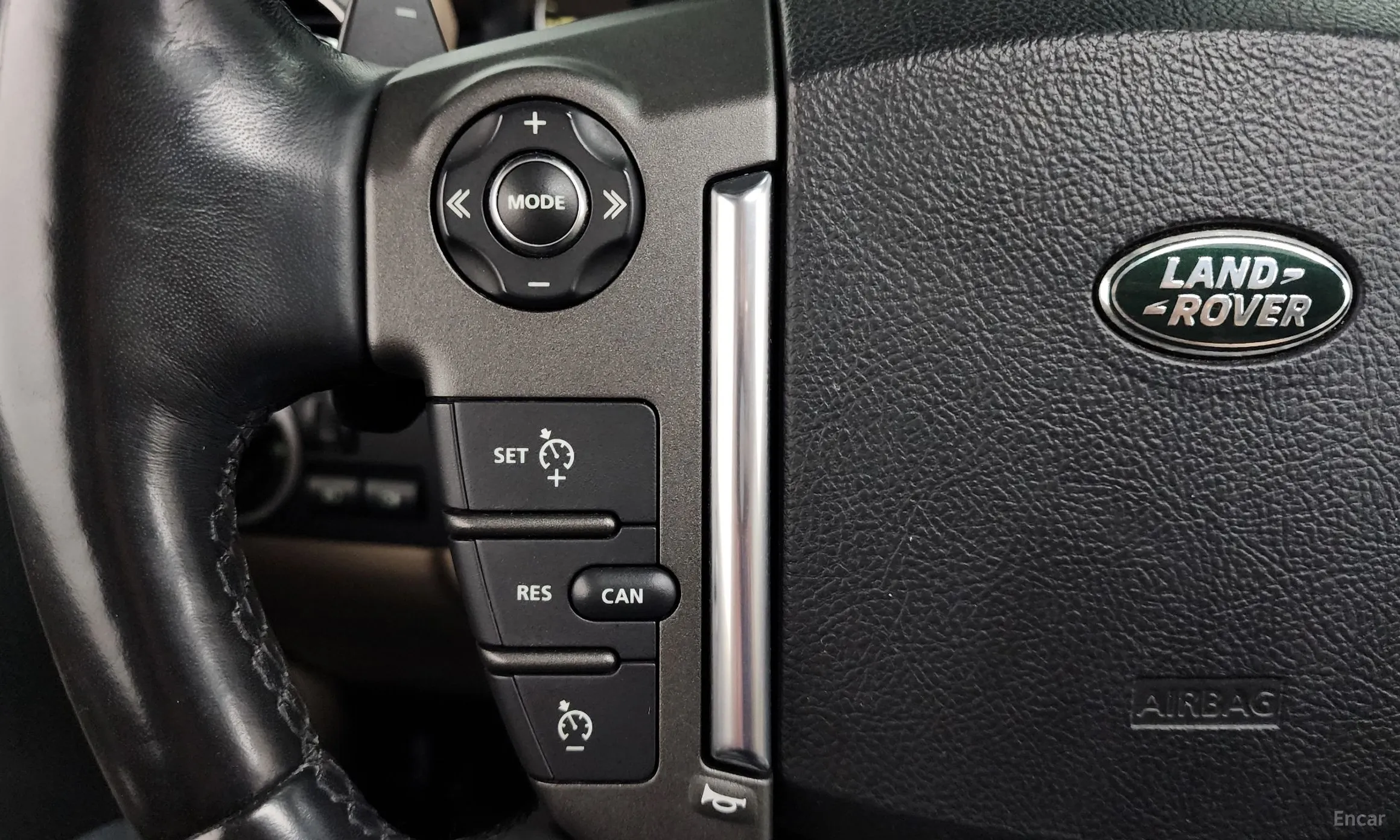 Land Rover Discovery 4 превью 17