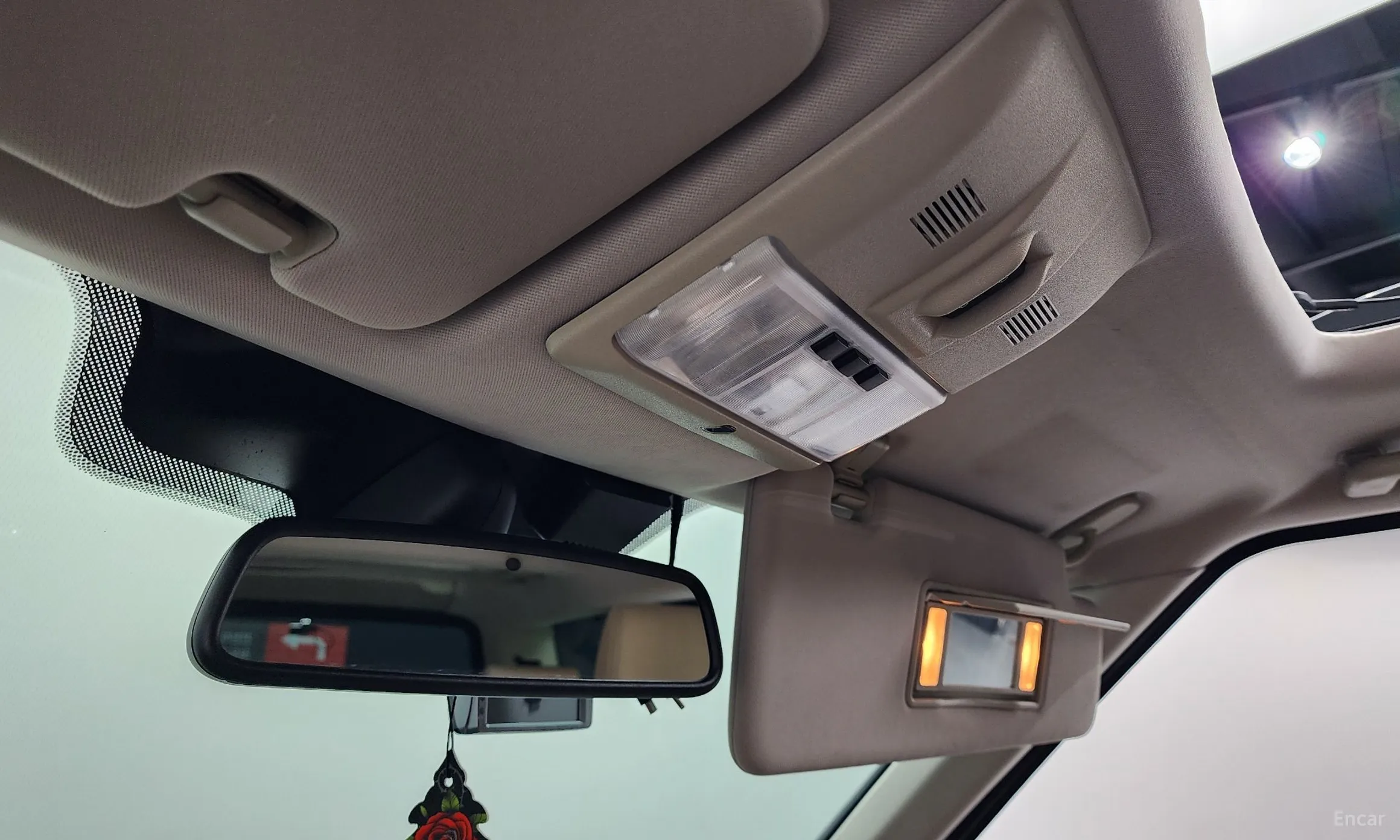 Land Rover Discovery 4 превью 20