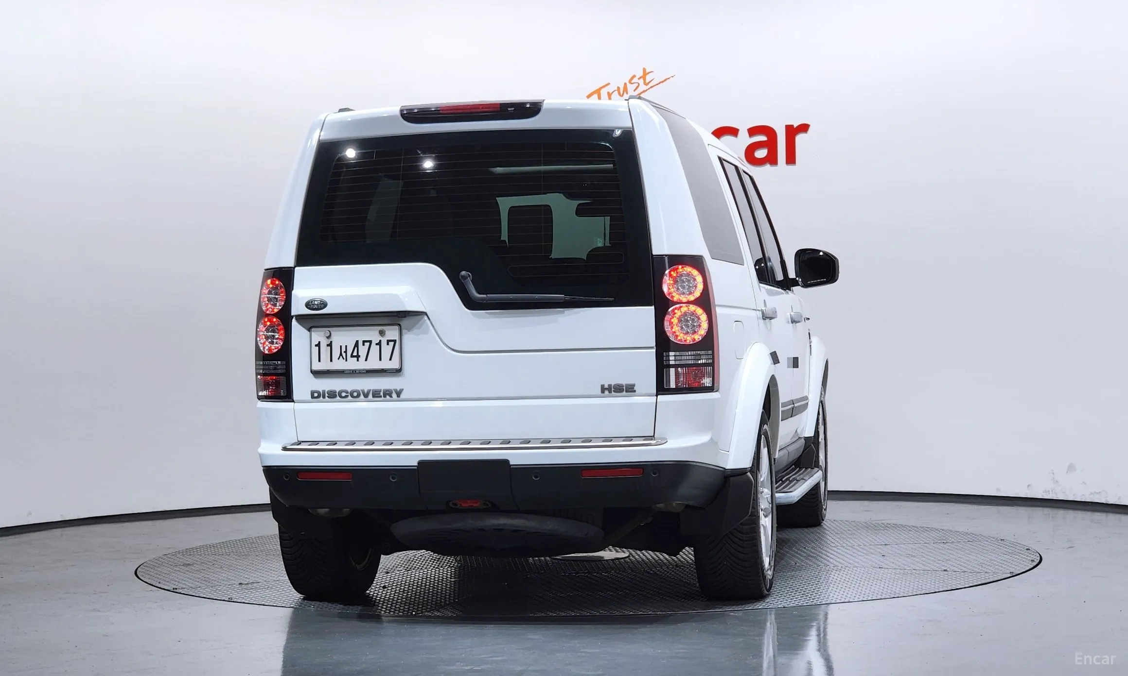 Land Rover Discovery 4 превью 4