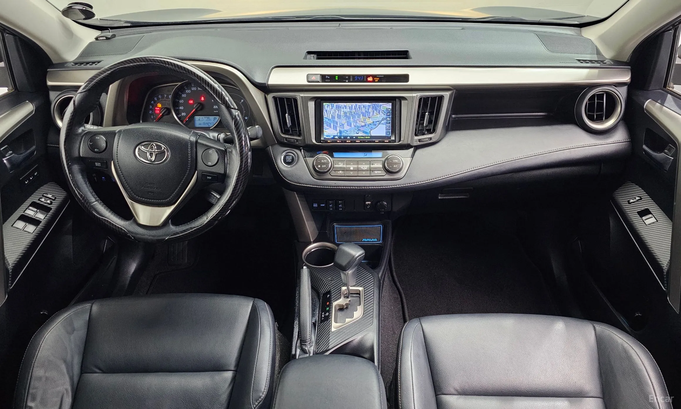 Toyota RAV4 превью 7