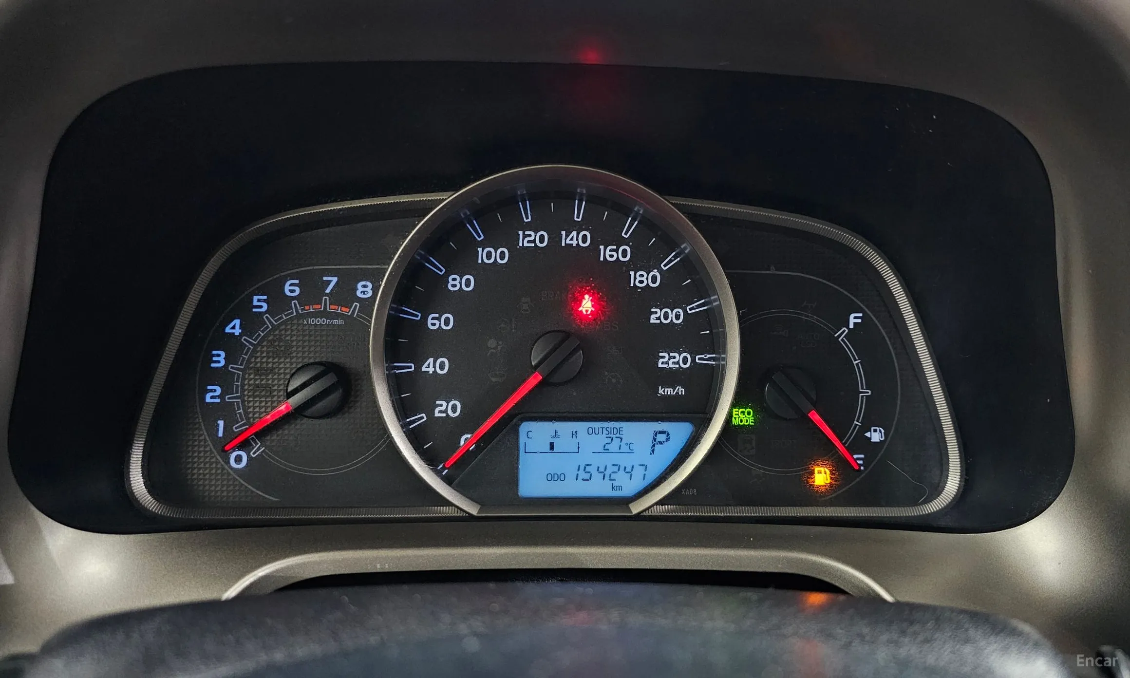 Toyota RAV4 превью 8