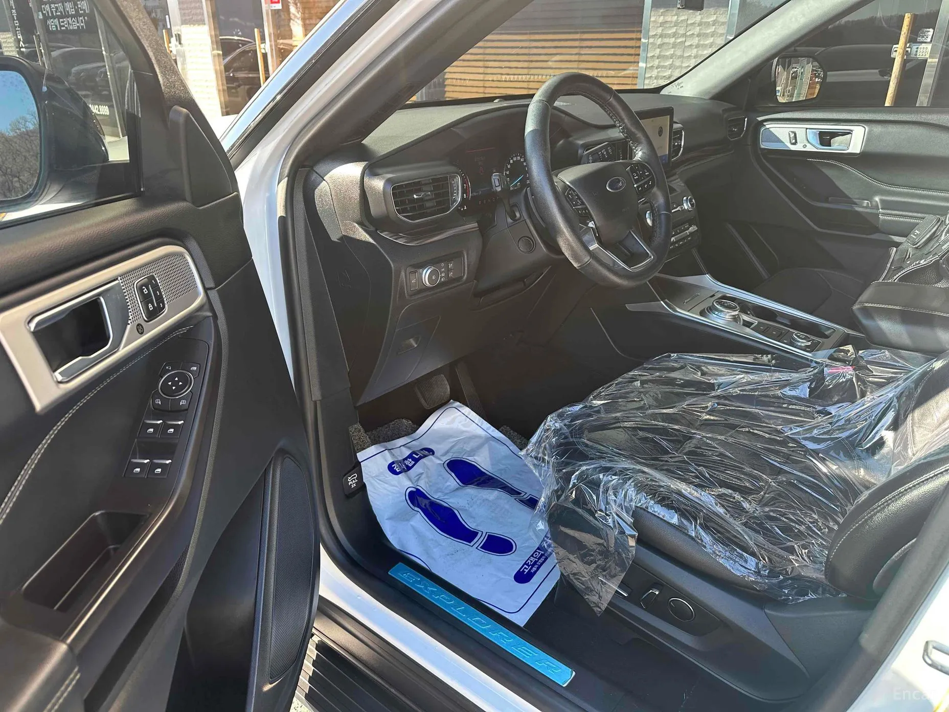 Ford Explorer 6th Generation превью 12