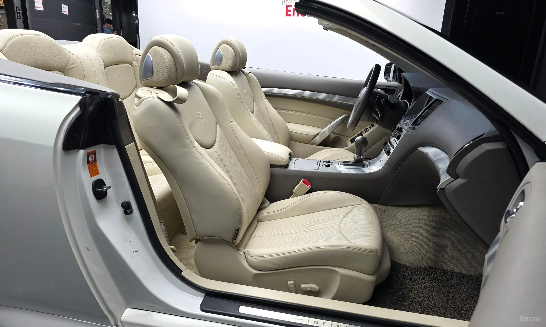 Infiniti G37 превью 11