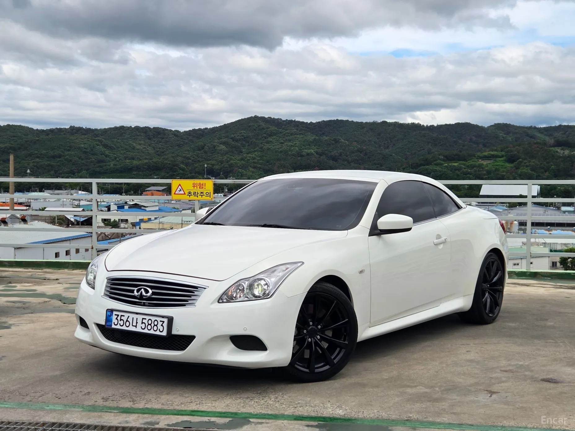 Infiniti G37 превью 17