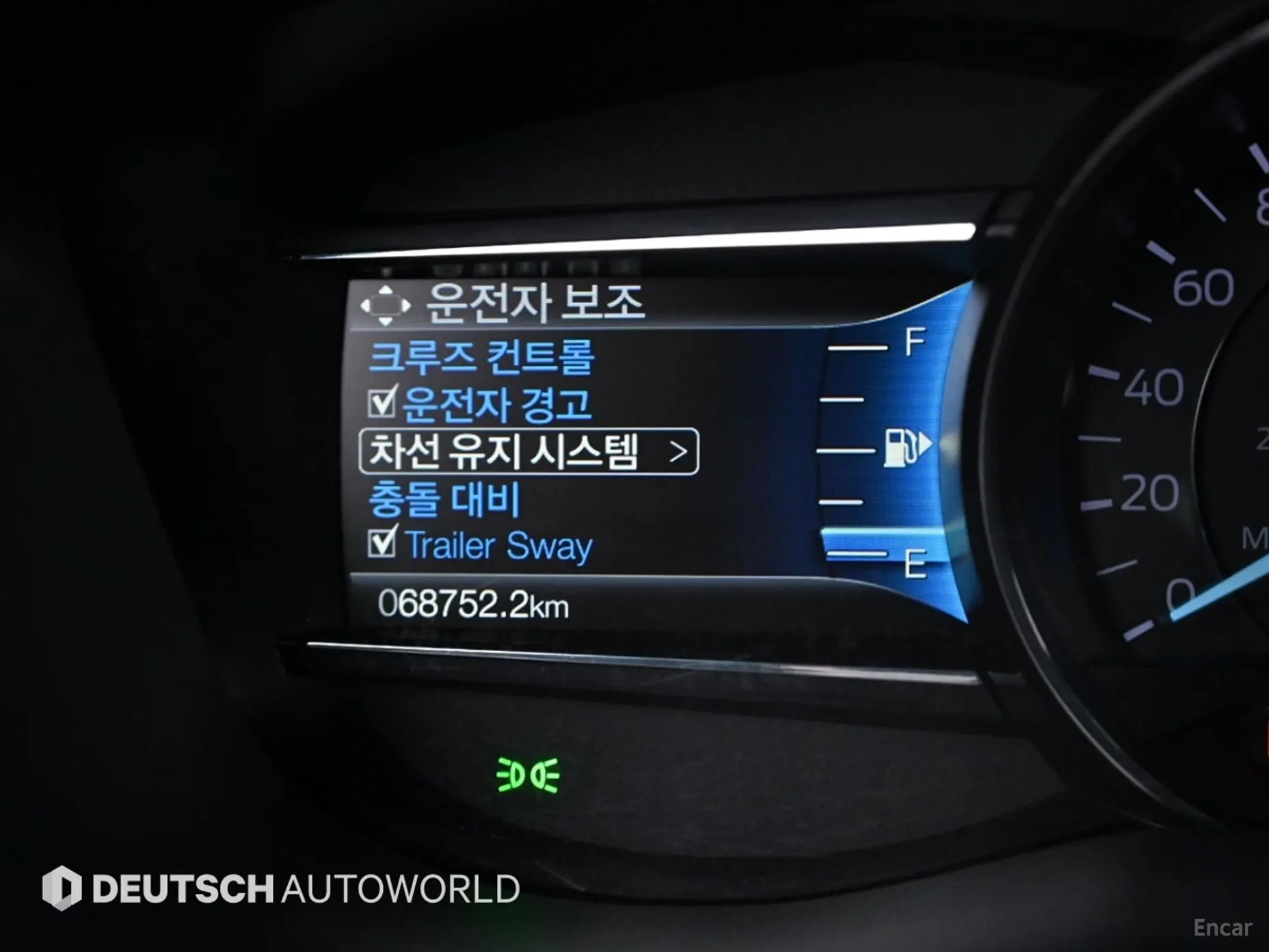 Ford Explorer превью 16