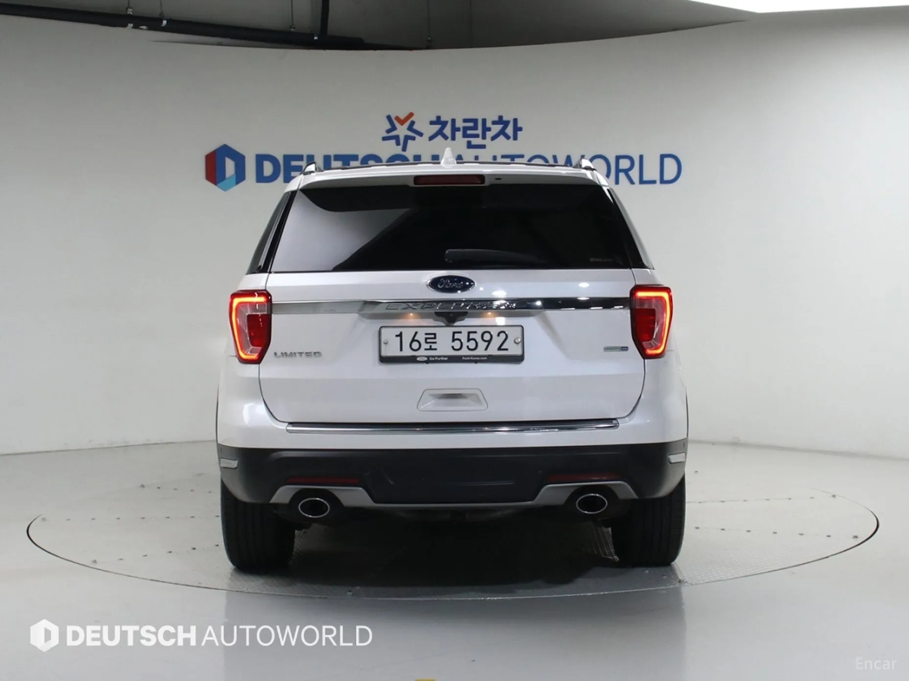 Ford Explorer превью 4