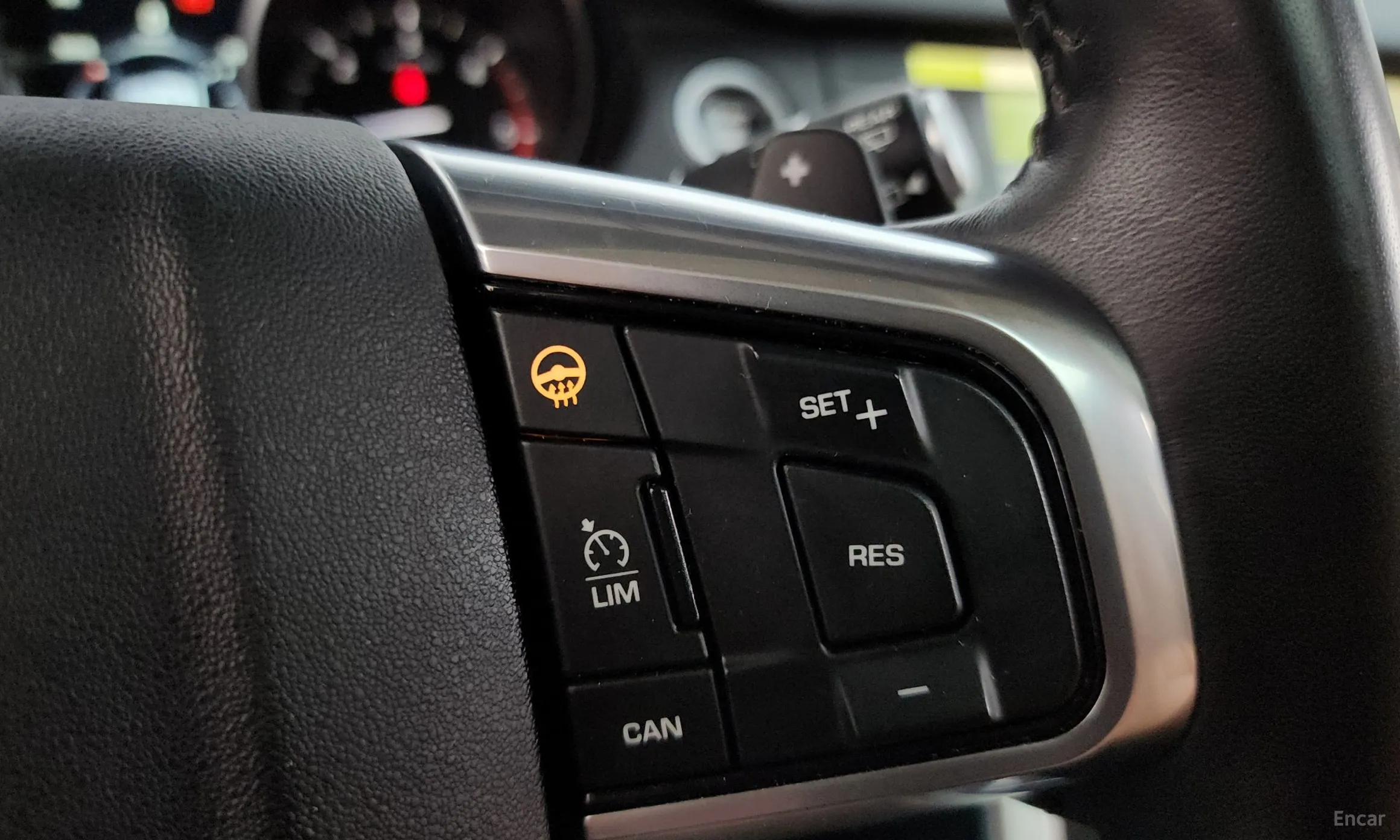 Land Rover Discovery Sports превью 15