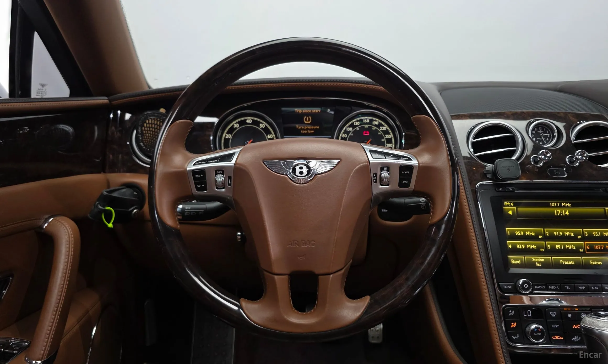 Bentley Flying Spur 2nd Generation превью 13