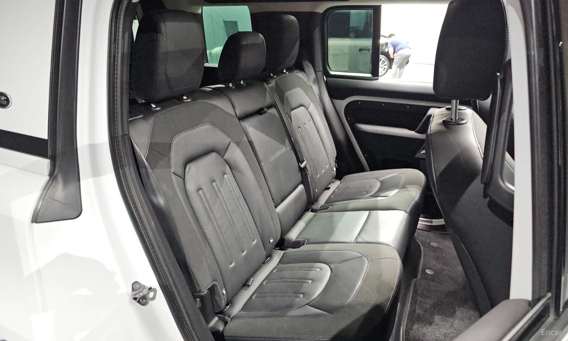 Land Rover Defender (L663) превью 11