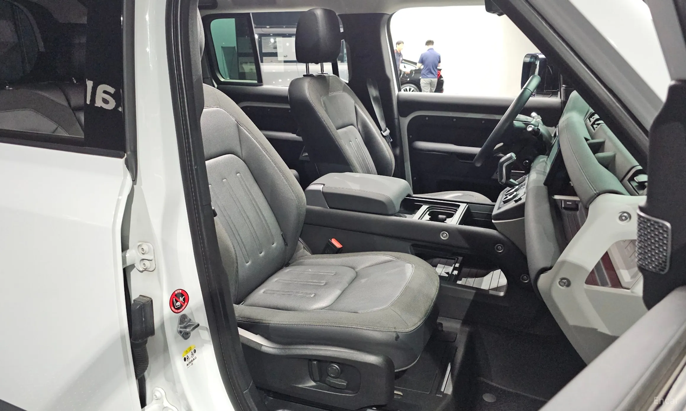 Land Rover Defender (L663) превью 12