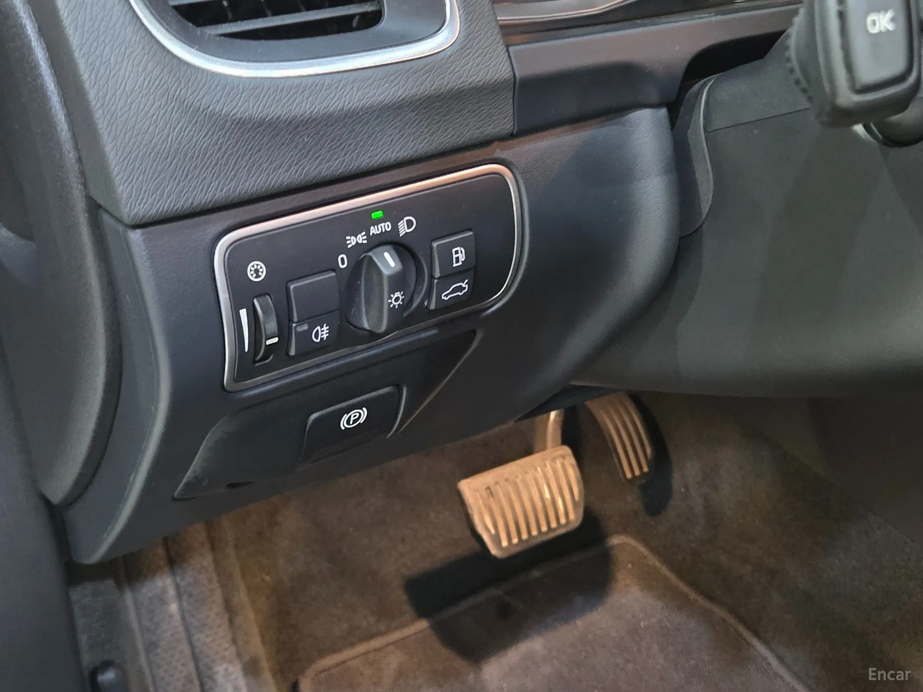 Volvo S60 превью 14