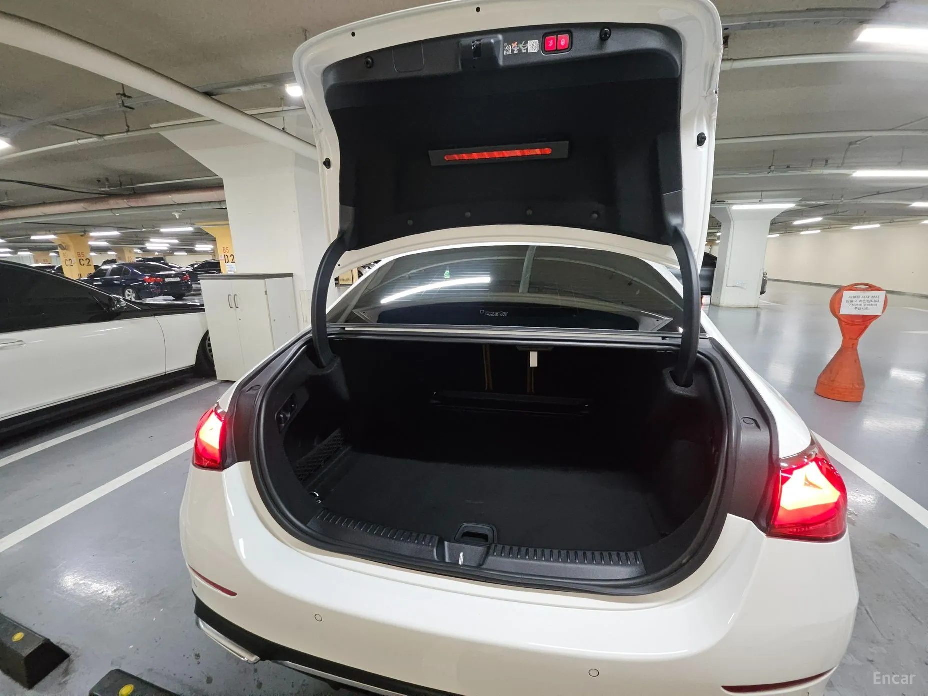 Mercedes Benz E-Class W214 превью 10
