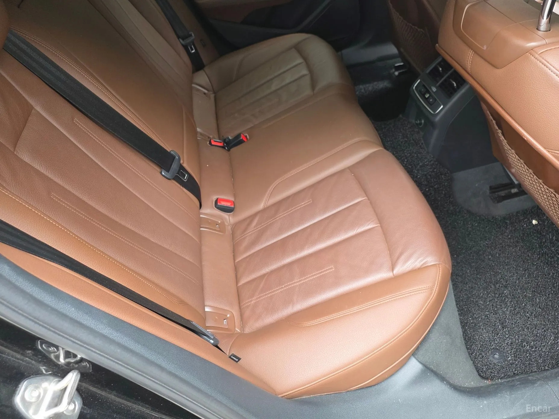 Audi A4 (B9) превью 10
