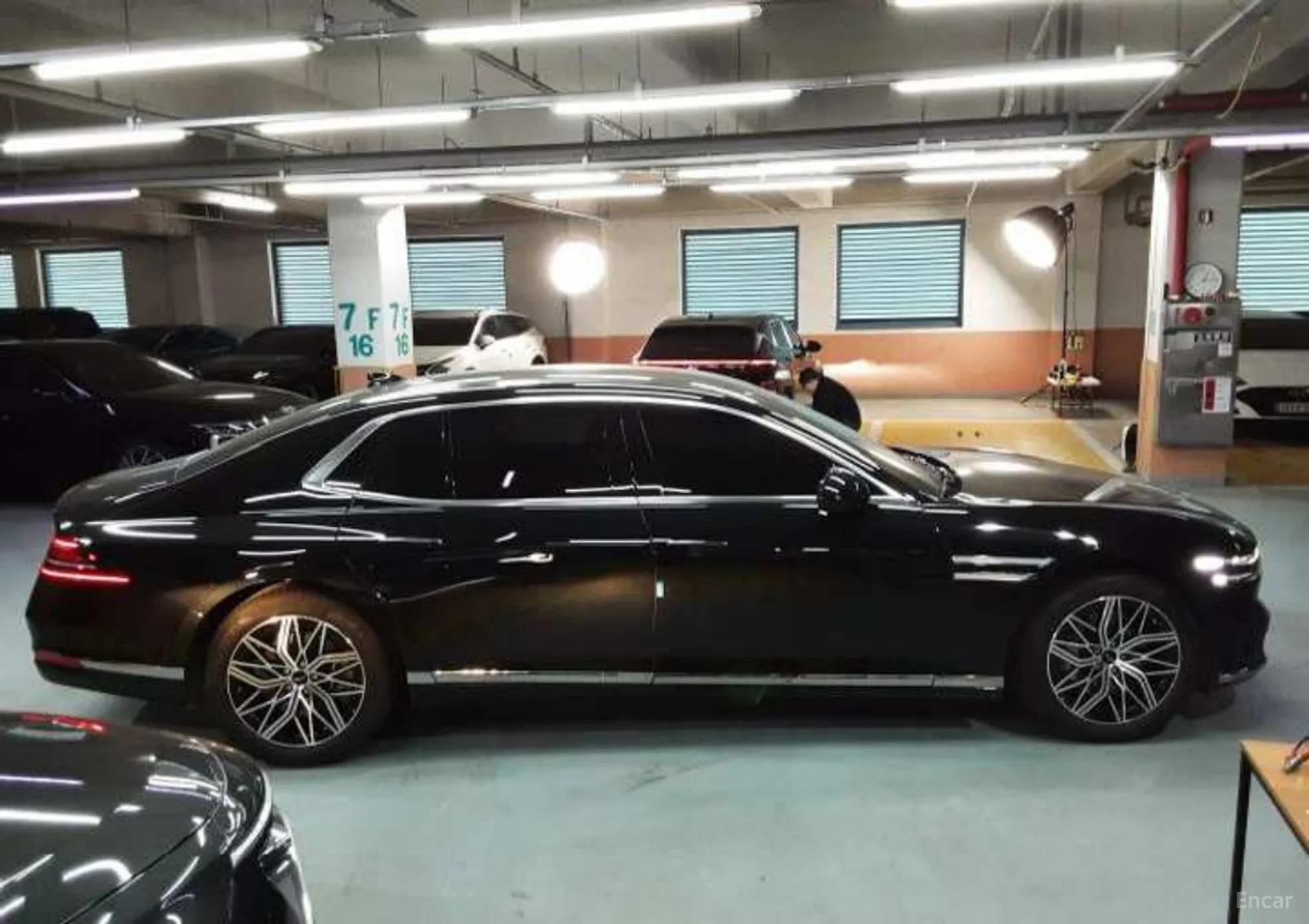 Genesis G90 (RS4) превью 11