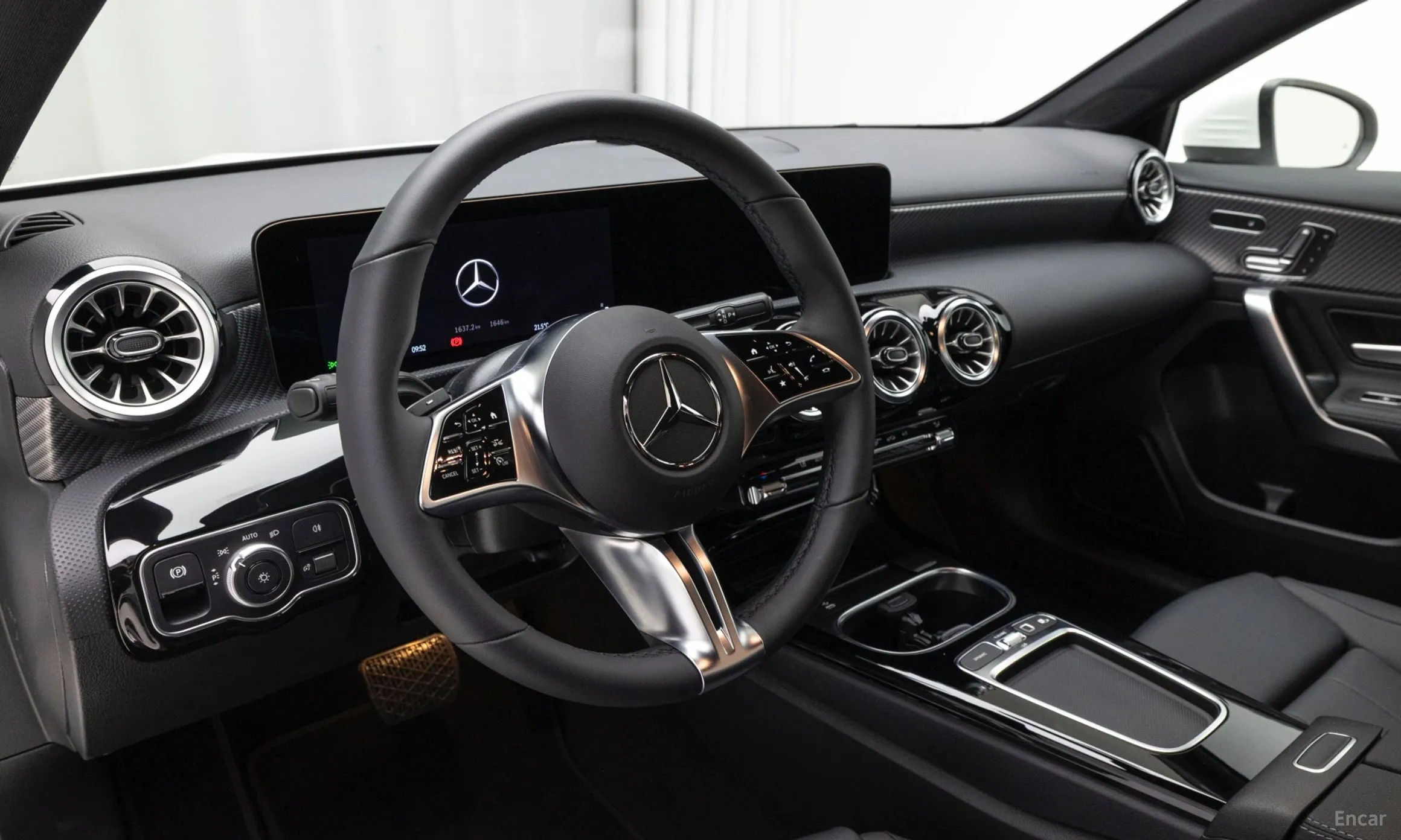 Mercedes Benz A-Class W177 превью 16