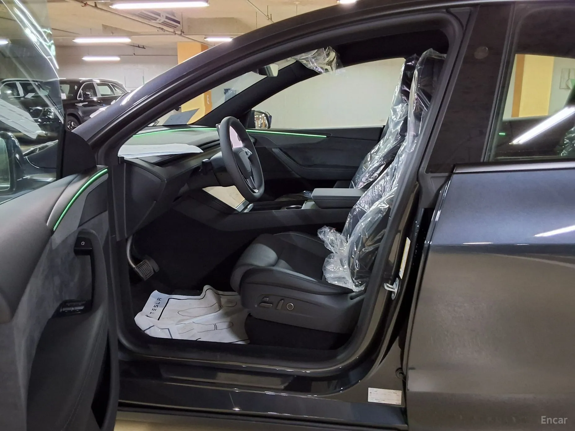 Tesla Model Y превью 3
