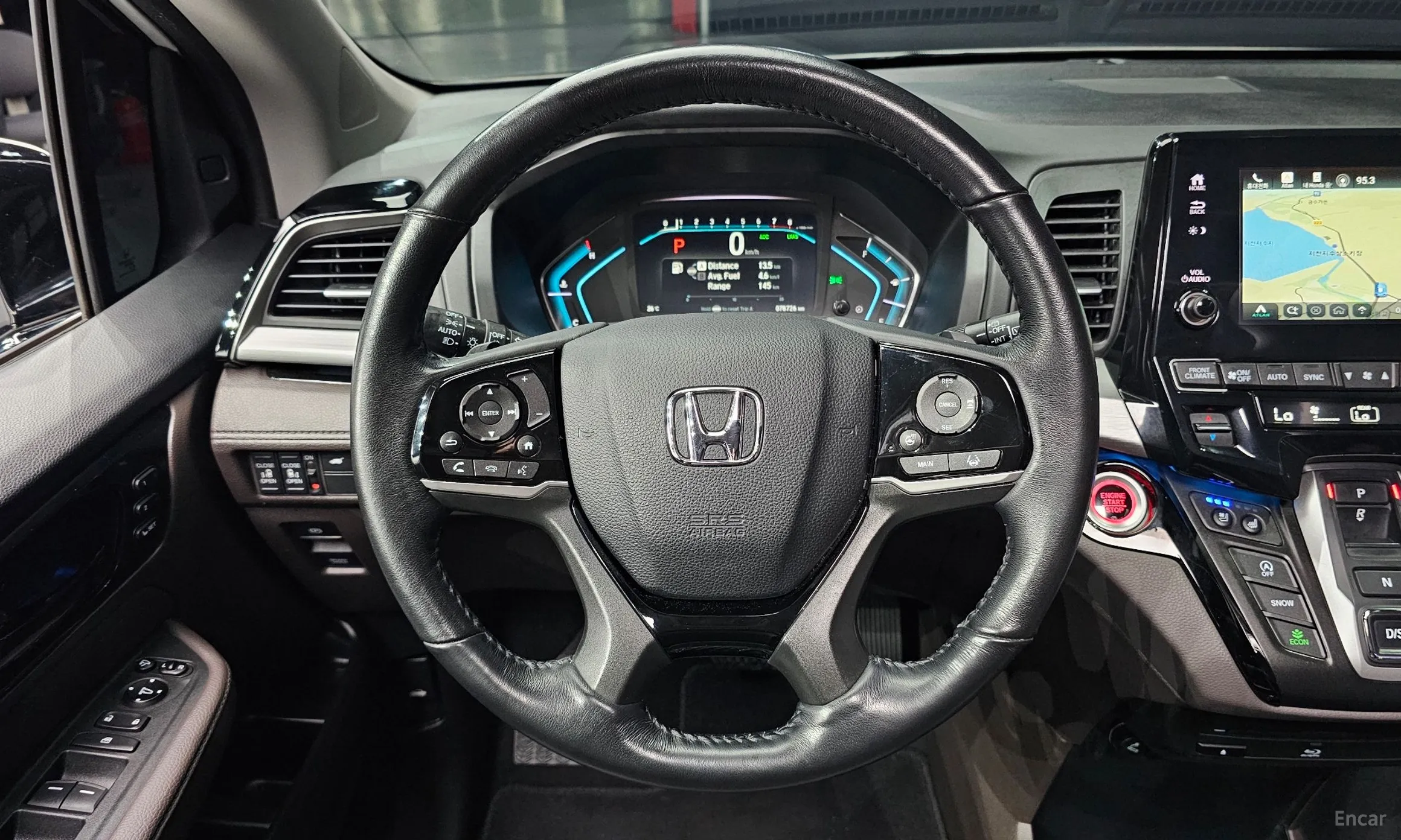 Honda Odyssey превью 13