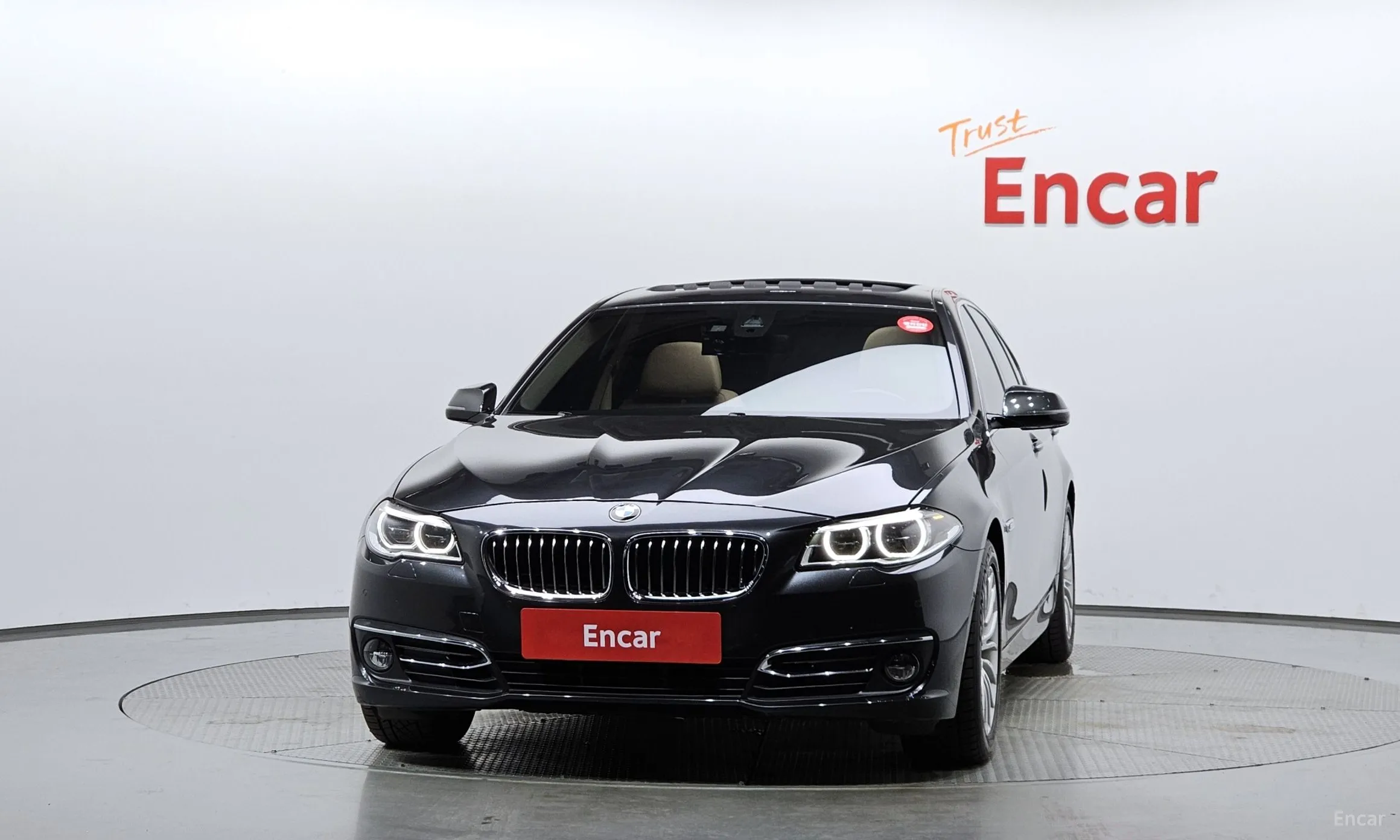 BMW 5 Series (F10) превью 3