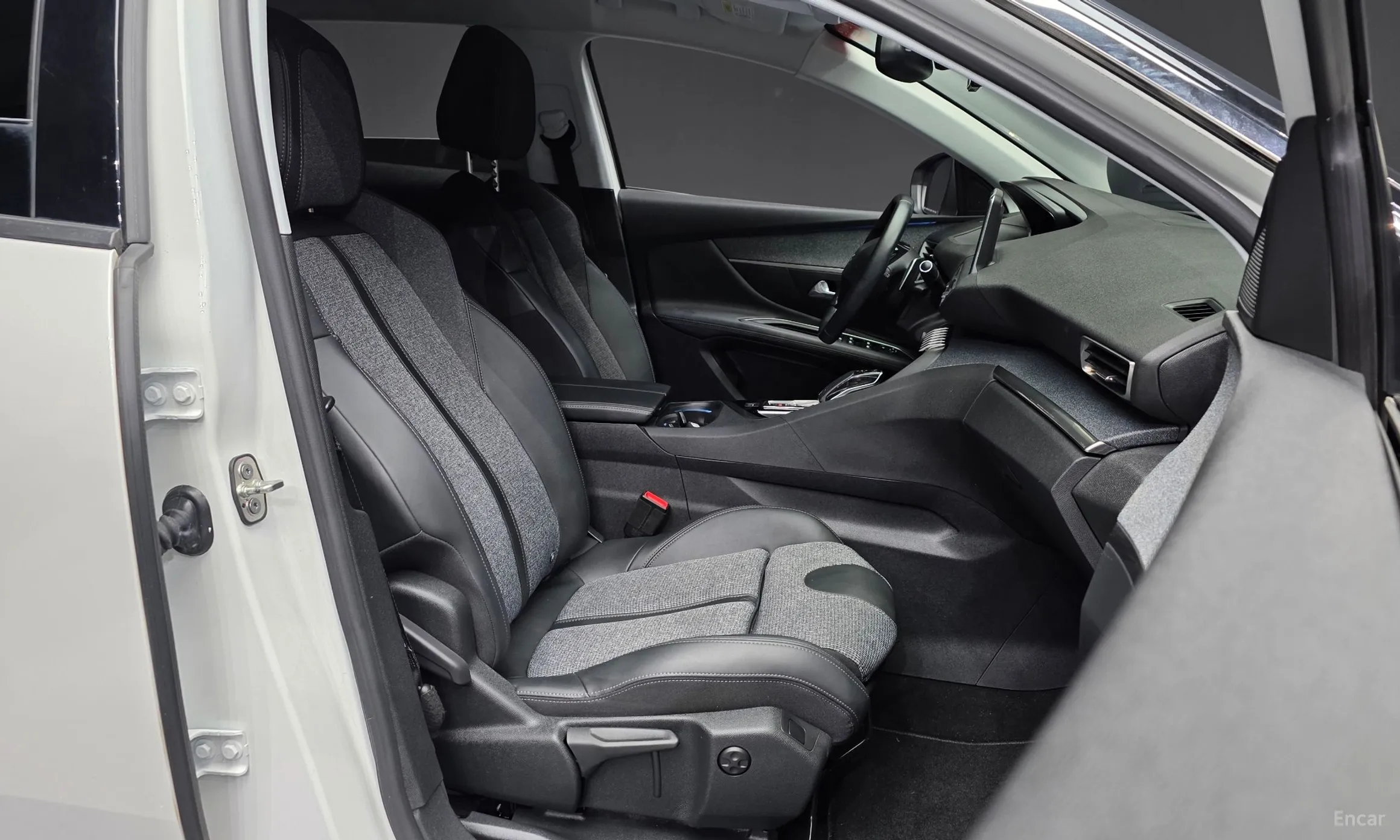 Peugeot 3008 2nd generation превью 11