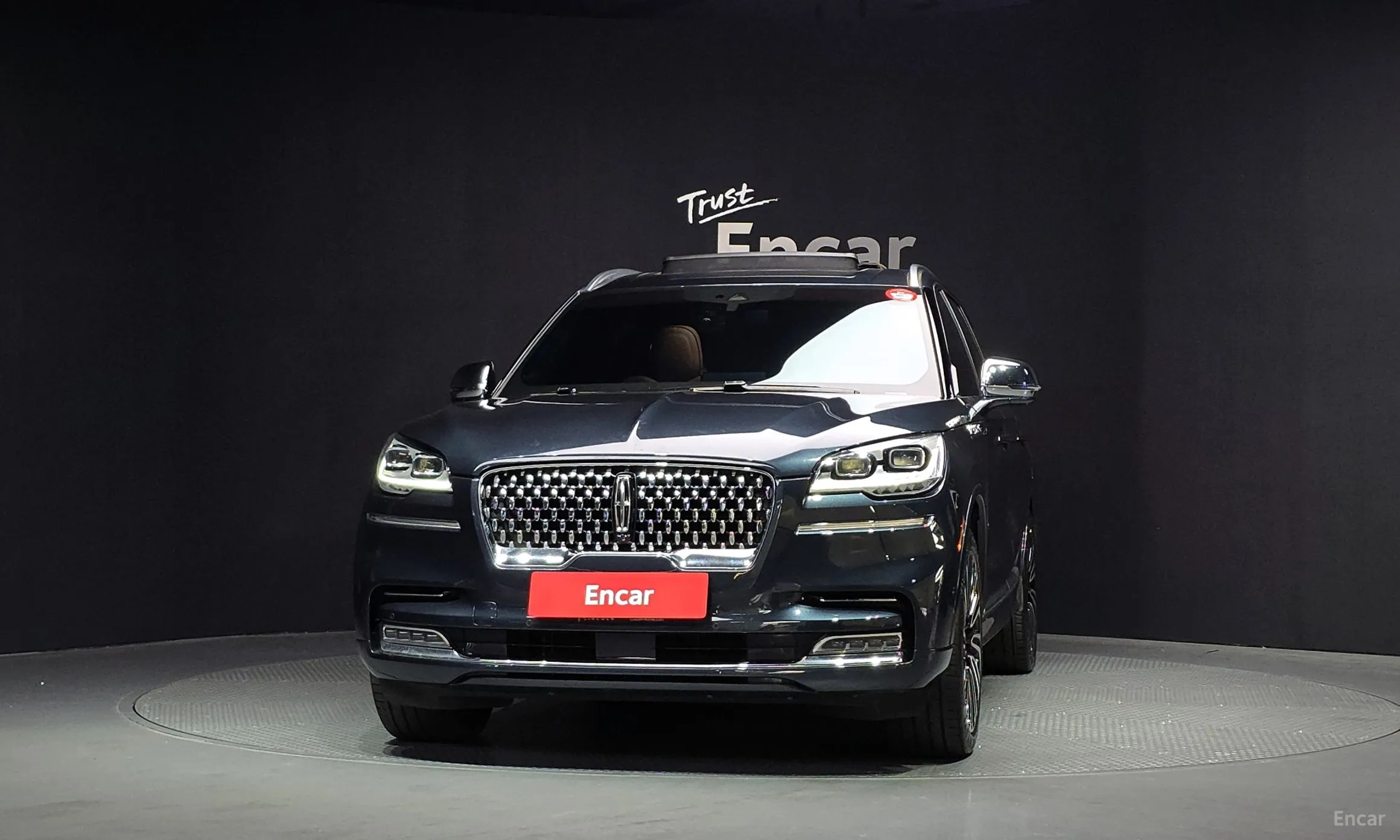 Lincoln Aviator 2nd Generation превью 3