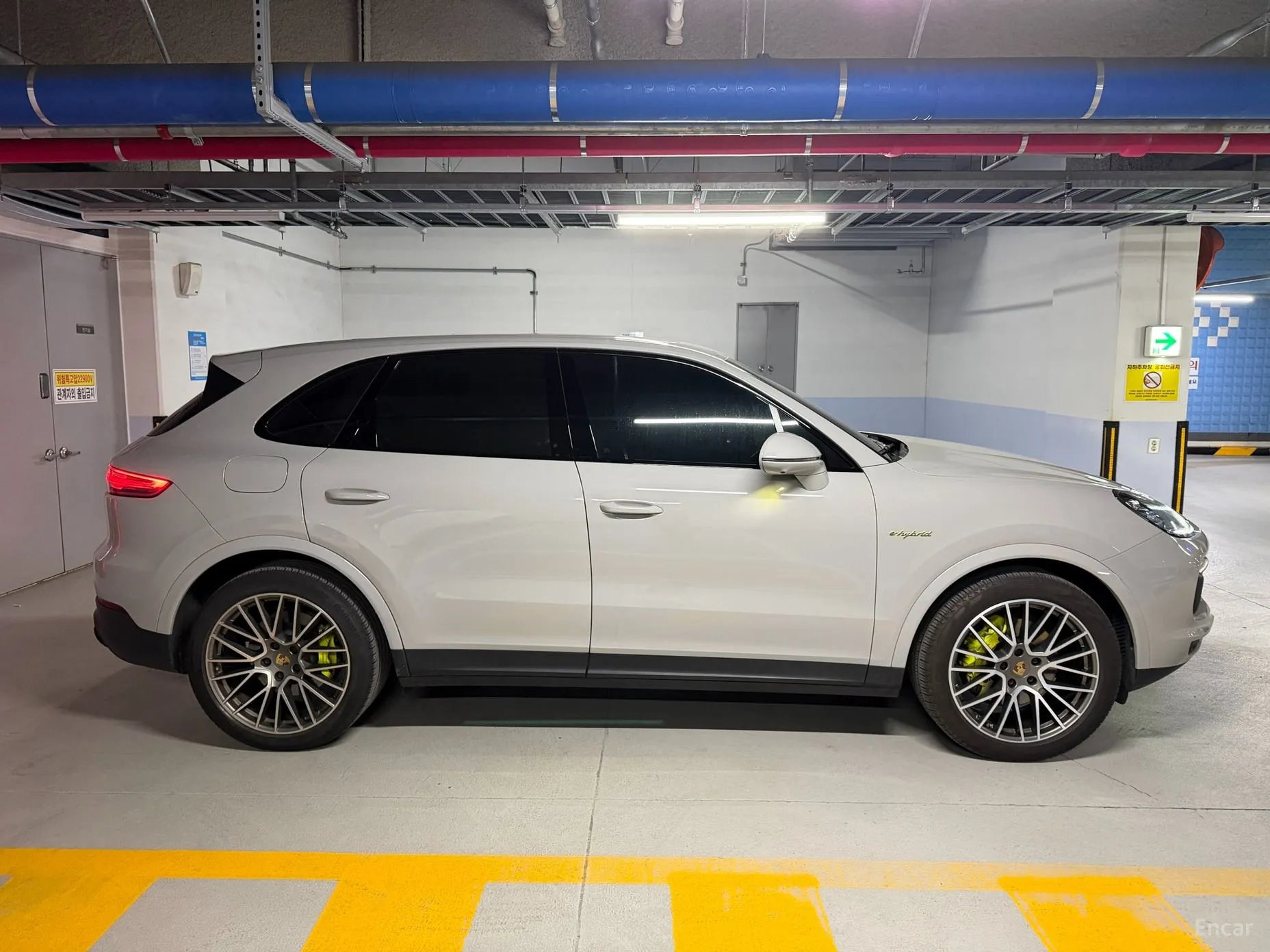 Porsche Cayenne (PO536) превью 6