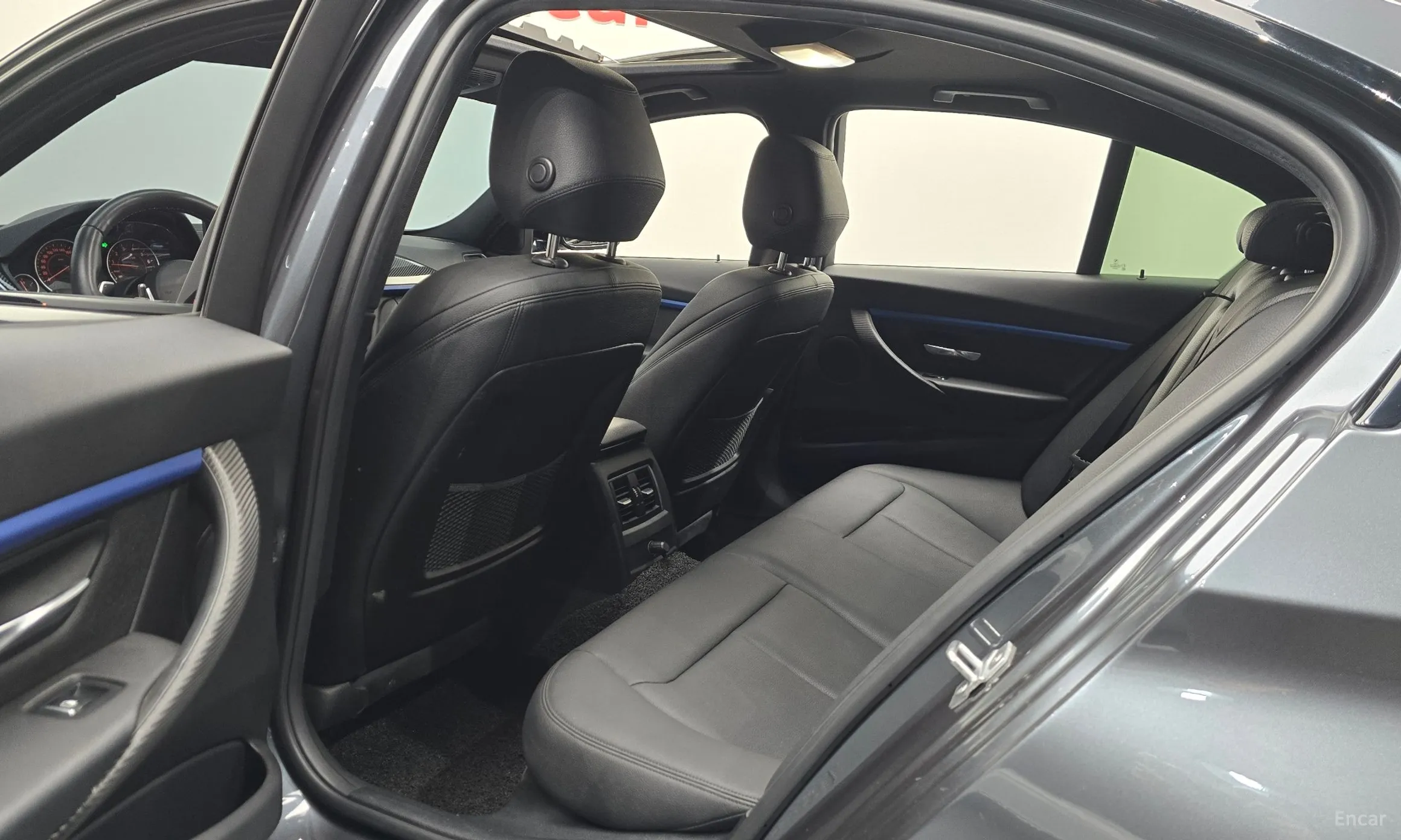 BMW 3 Series (F30) превью 11