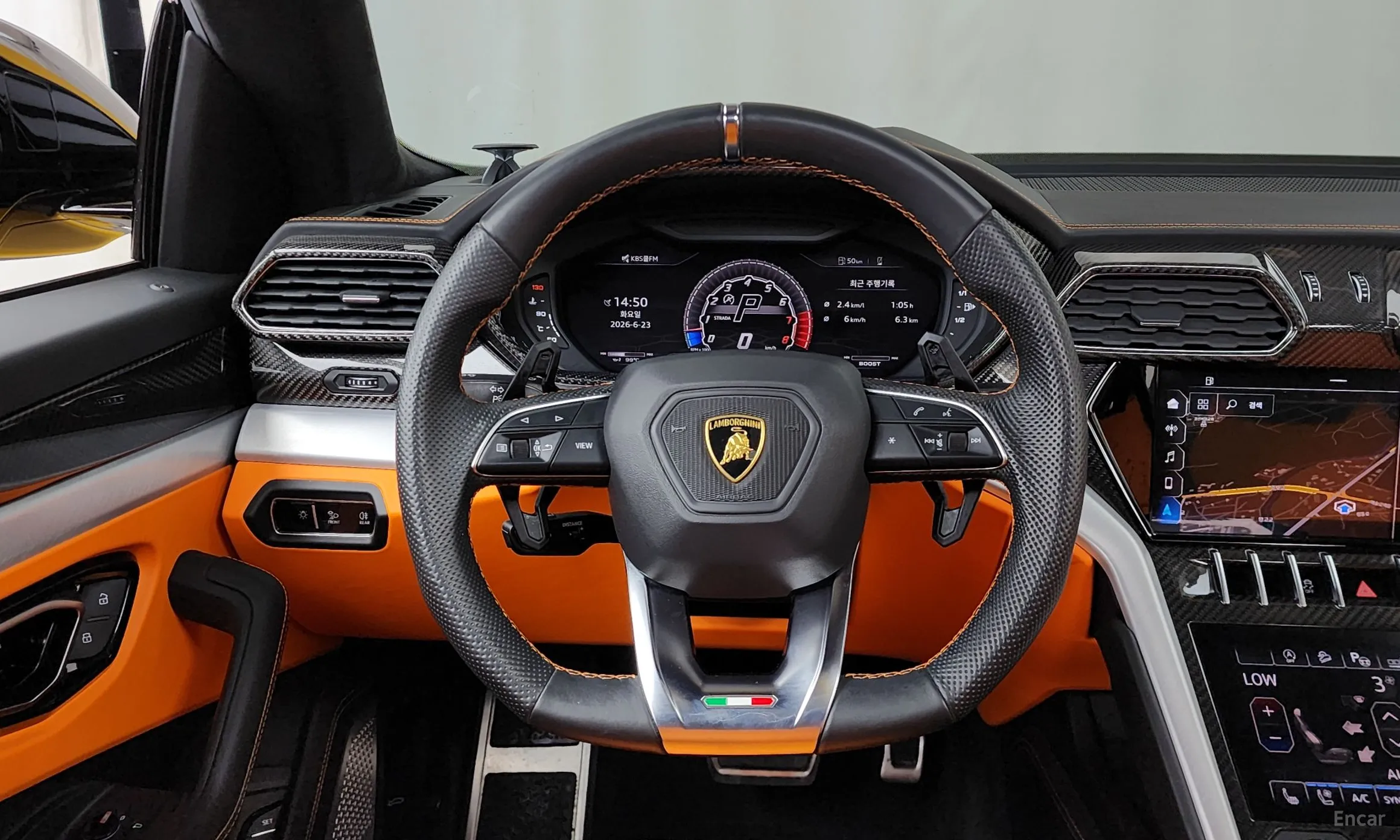 Lamborghini Urus превью 13