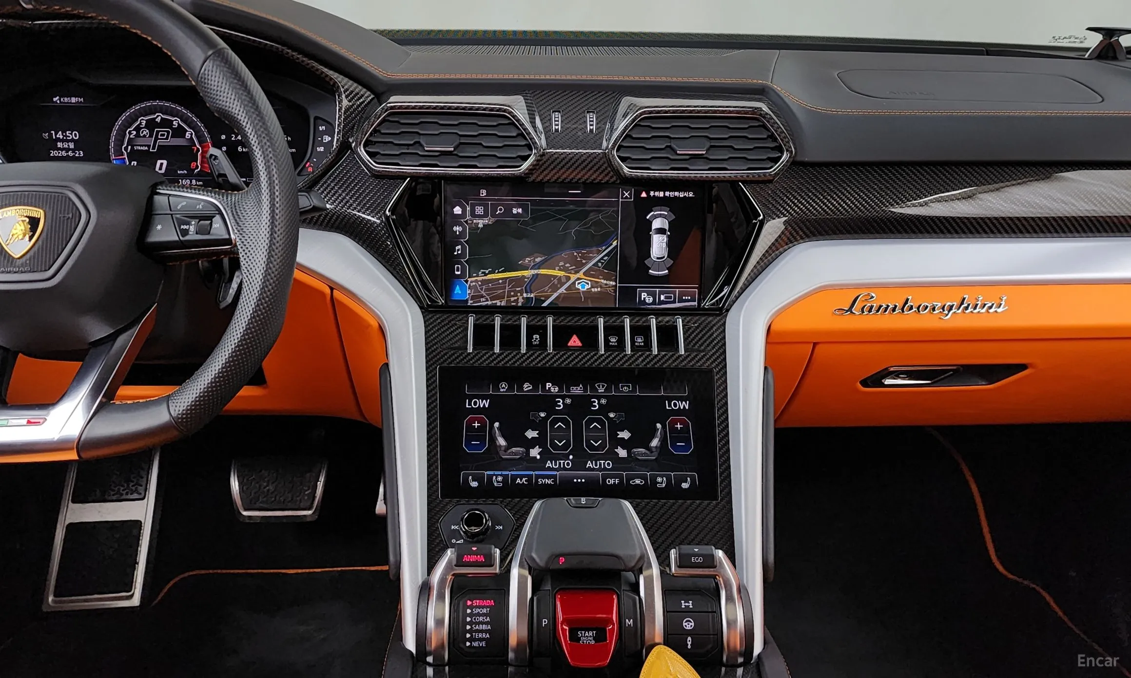 Lamborghini Urus превью 14
