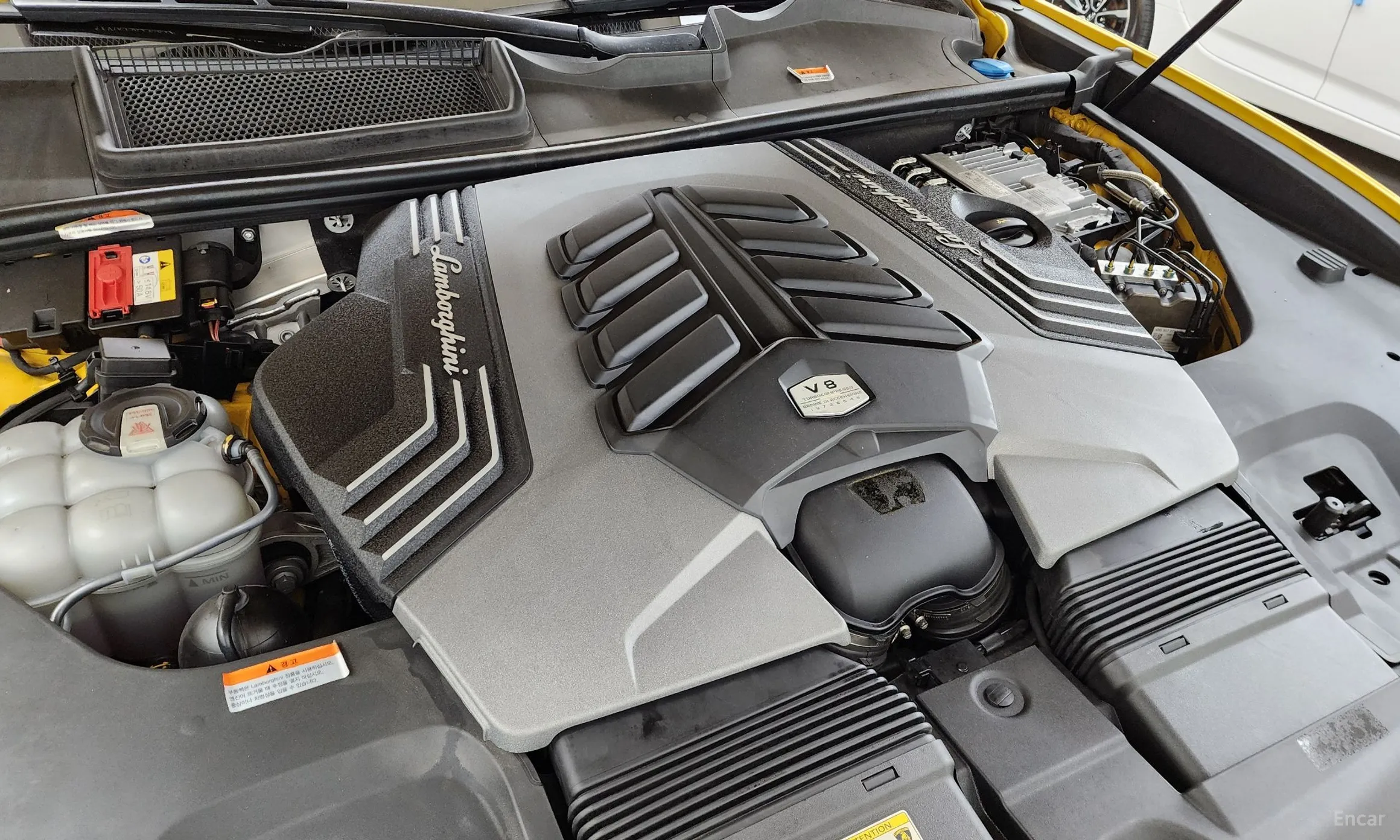 Lamborghini Urus превью 6