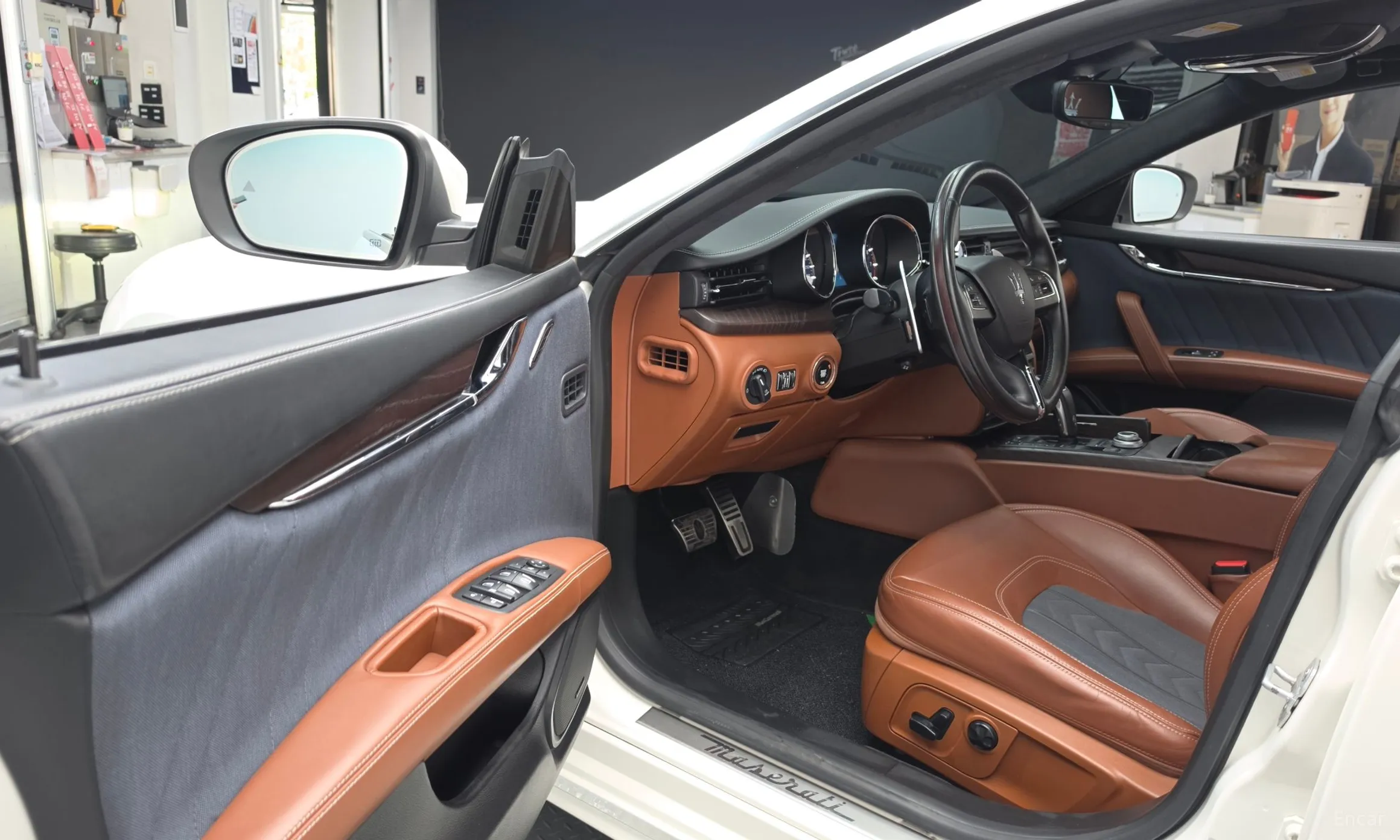 Maserati Quattroporte превью 10