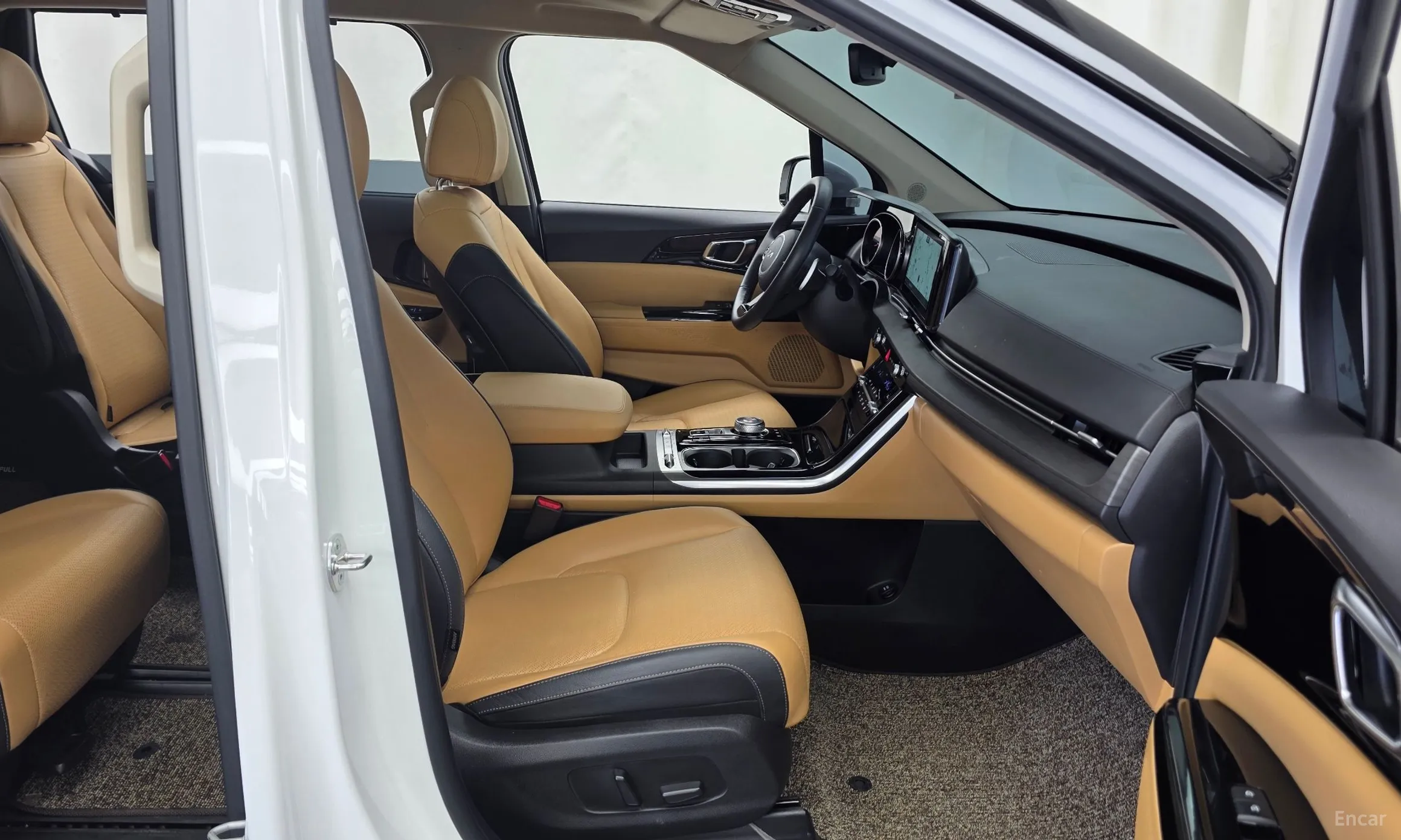 Kia Carnival Gen 4 превью 11