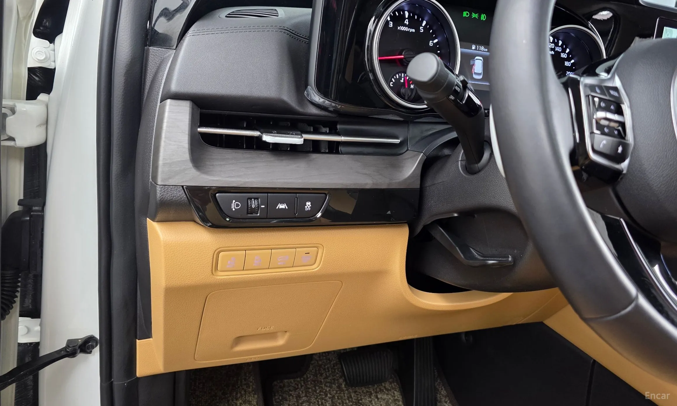 Kia Carnival Gen 4 превью 16