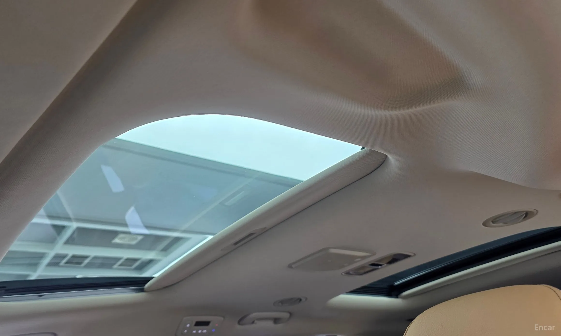 Kia Carnival Gen 4 превью 19