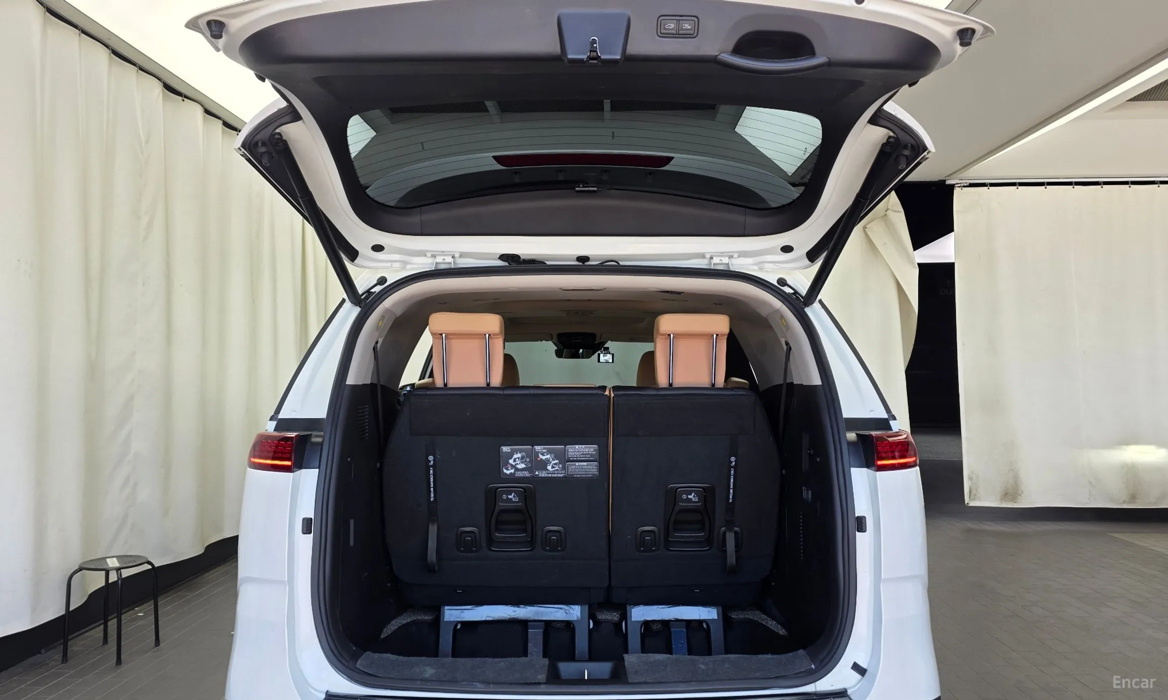 Kia Carnival Gen 4 превью 20