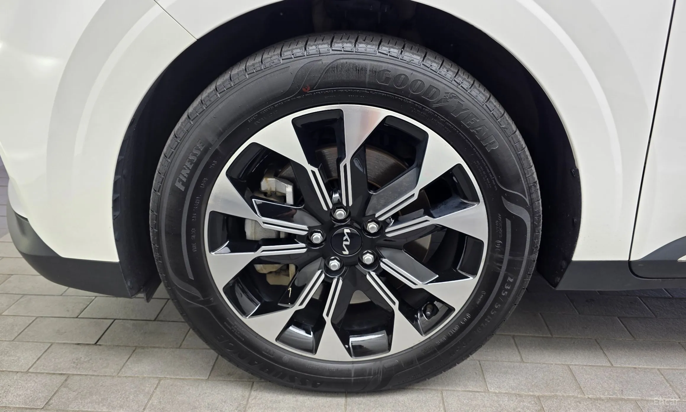 Kia Carnival Gen 4 превью 5