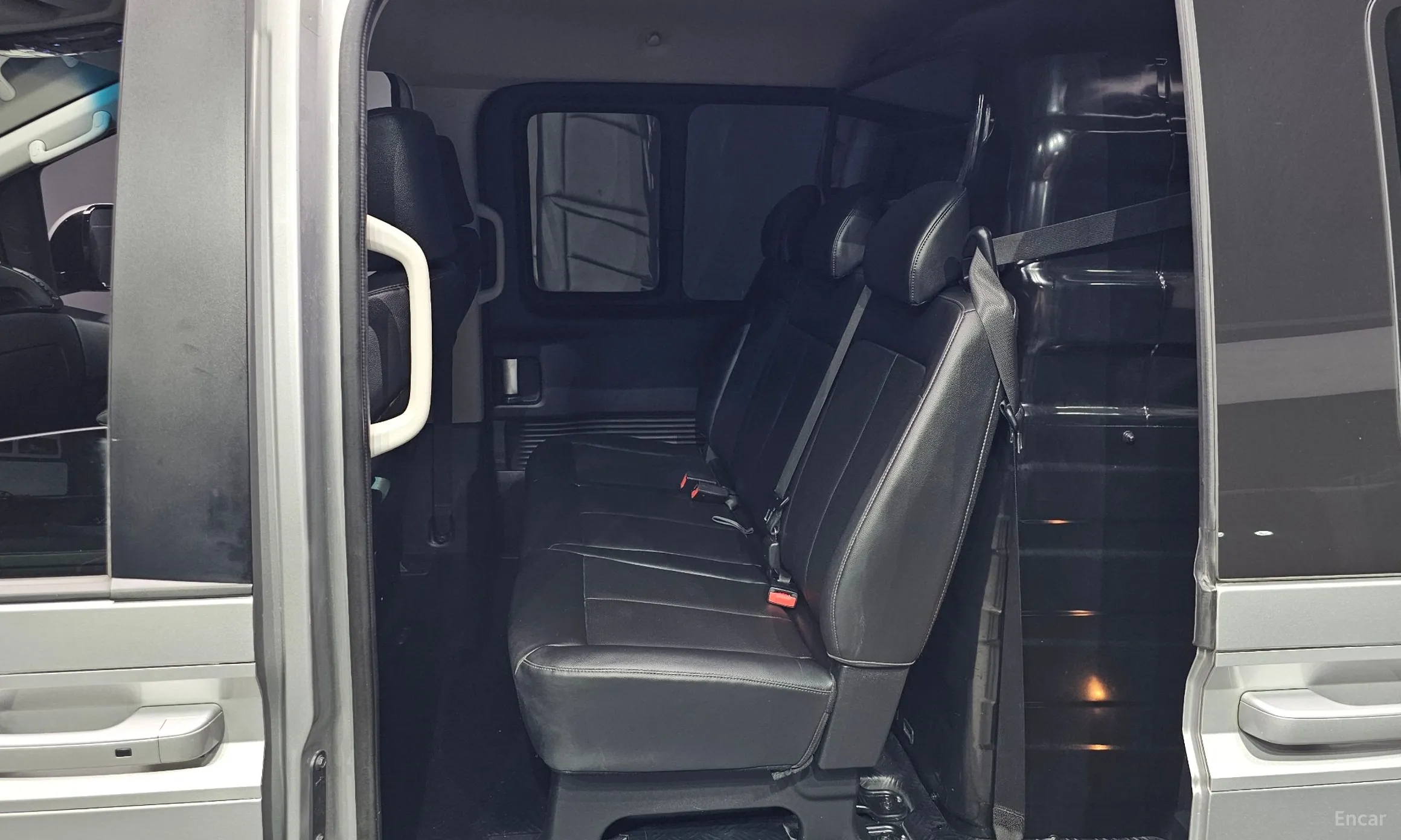 Hyundai Staria превью 11